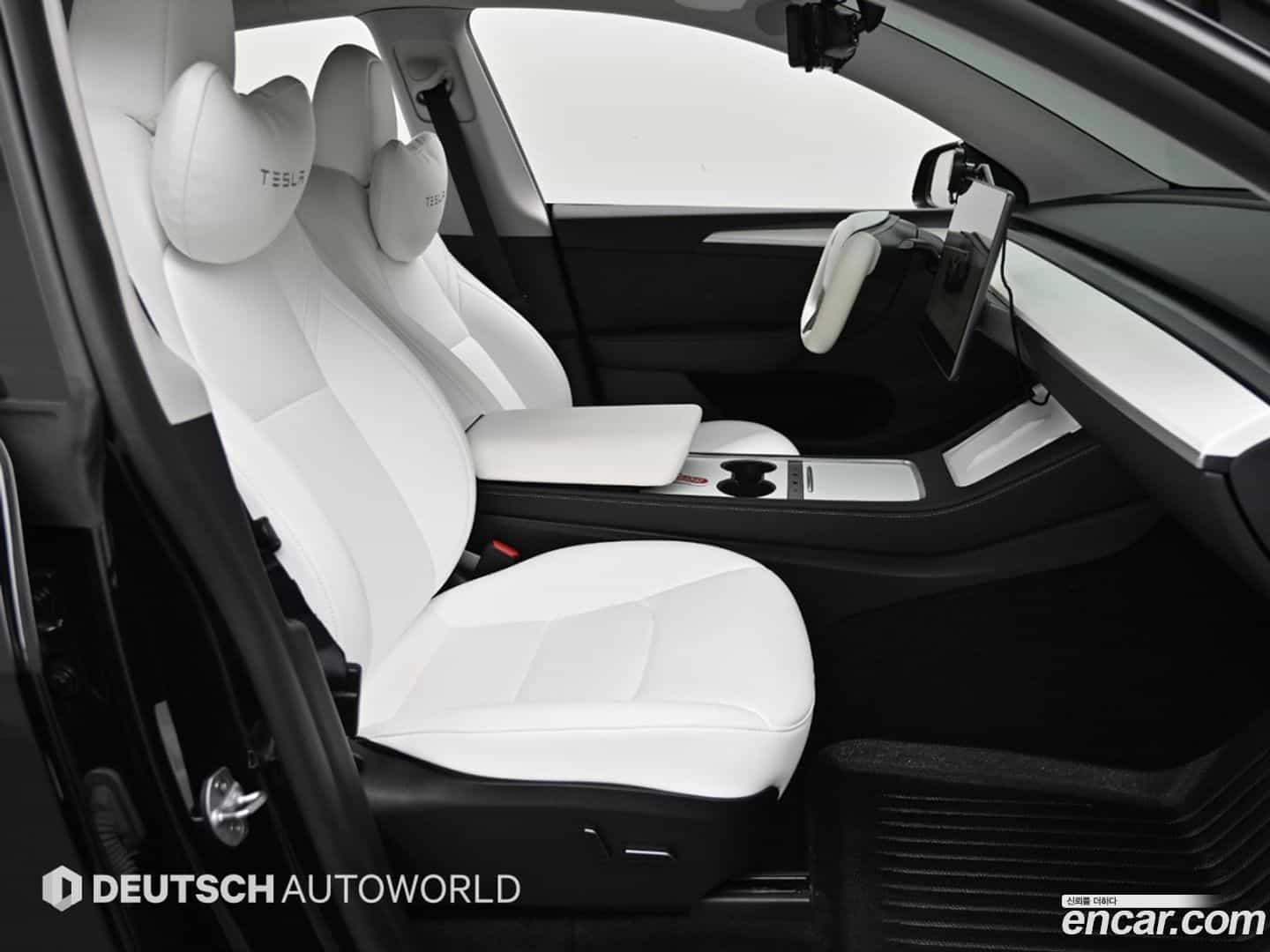 Model Y Tesla 2024.2-INNER-010