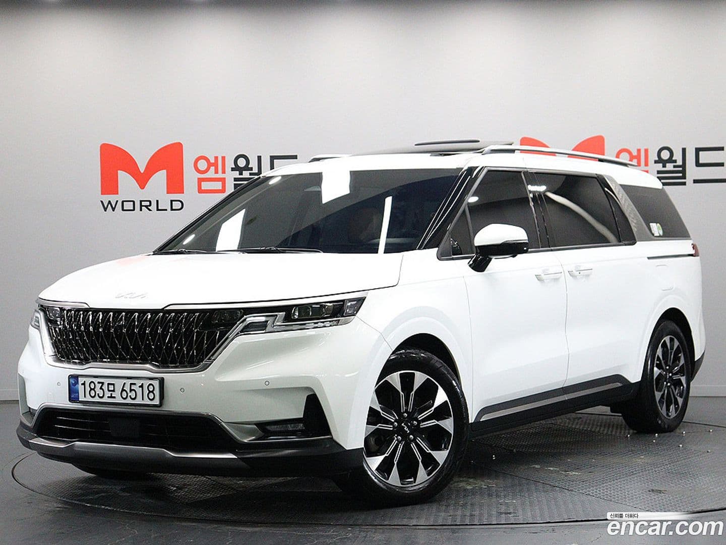 Main__Slider__Photo:Canival Kia 2023.7-0