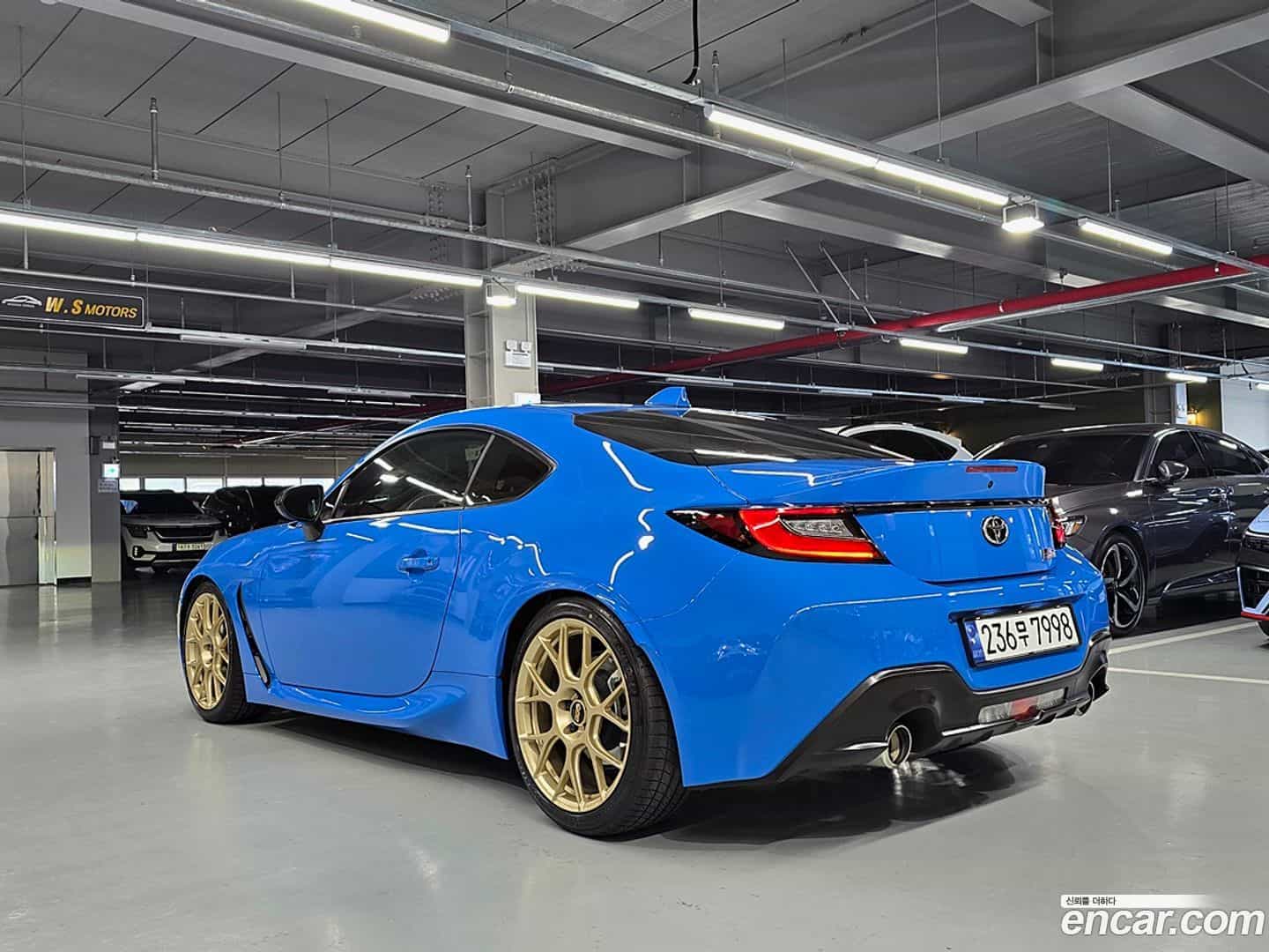 86 Toyota 2024.5-OUTER-006