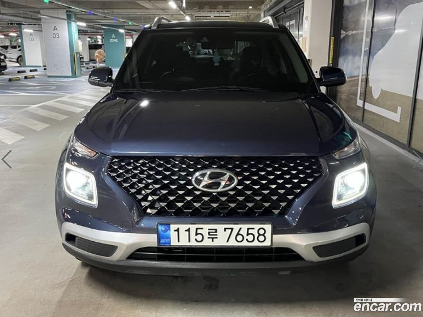 Main__Slider__Photo:Venue Hyundai 2022.0-0