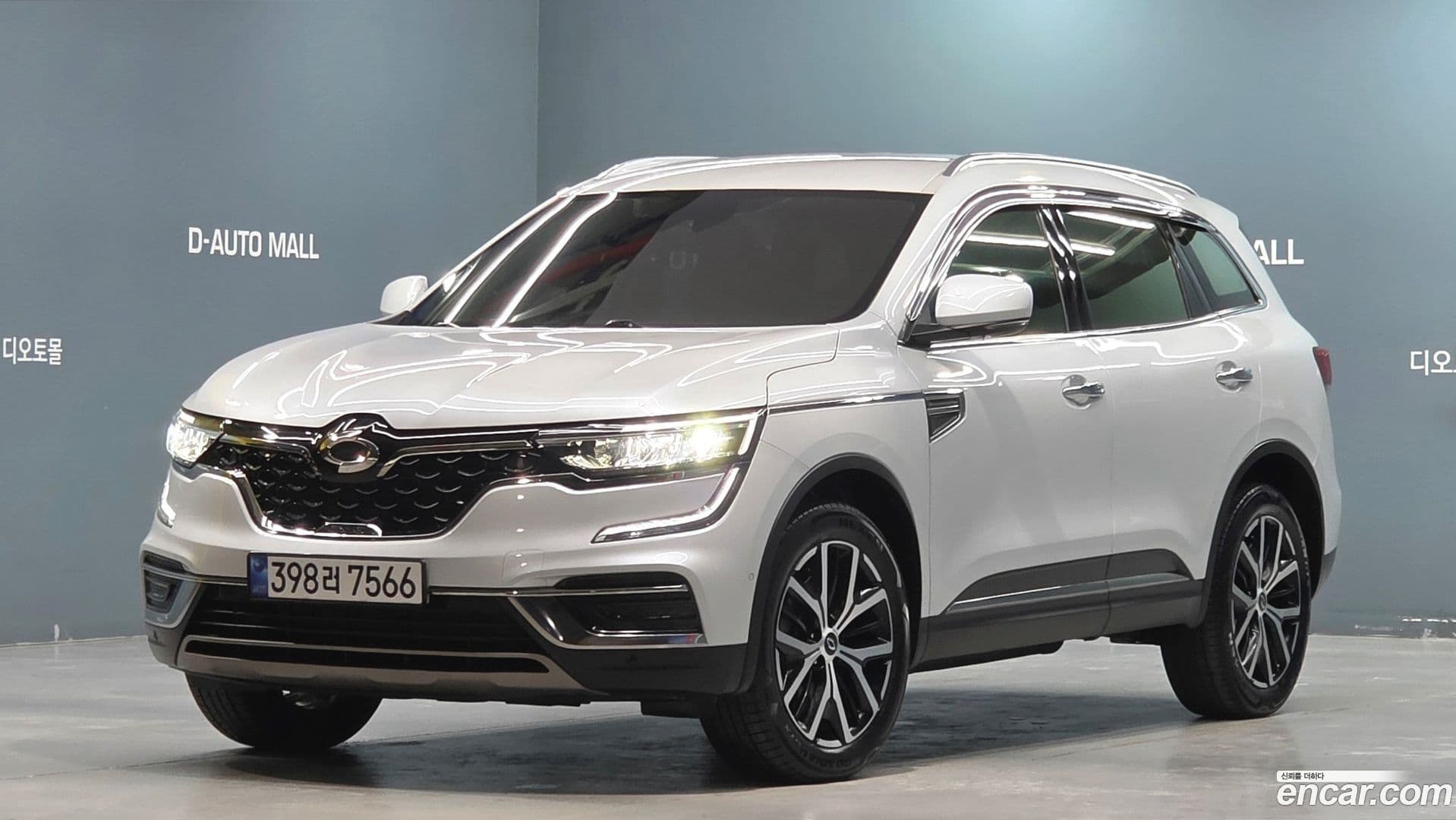 Main__Slider__Photo:QM6 Renault Korea 2022.4-0