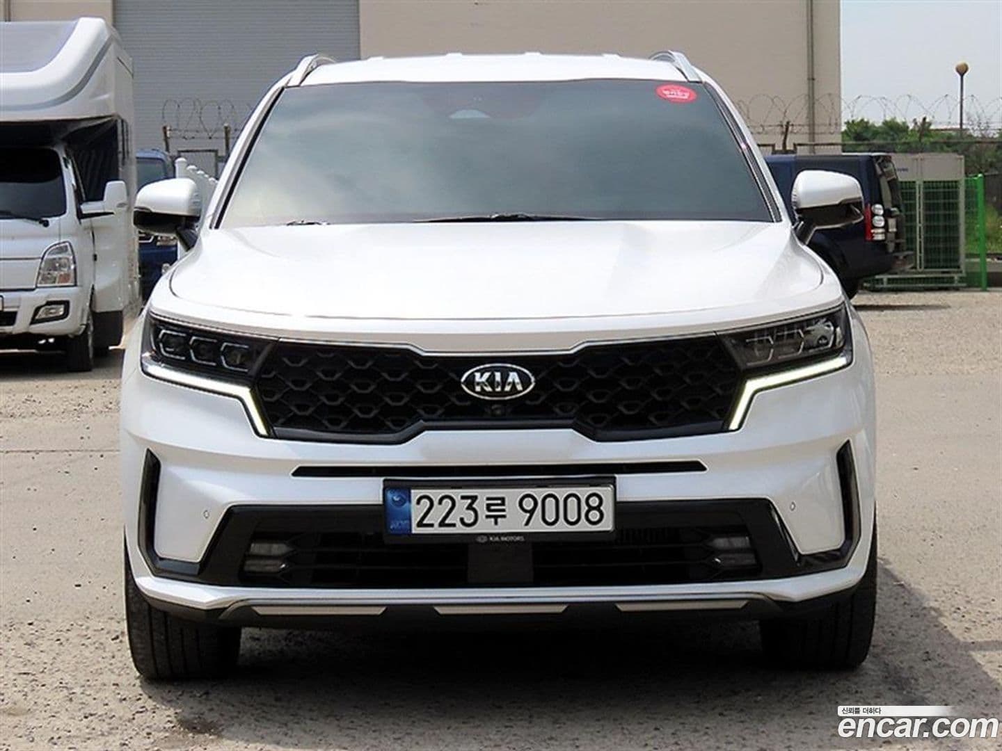 Main__Slider__Photo:Sorento Kia 2020.8-0