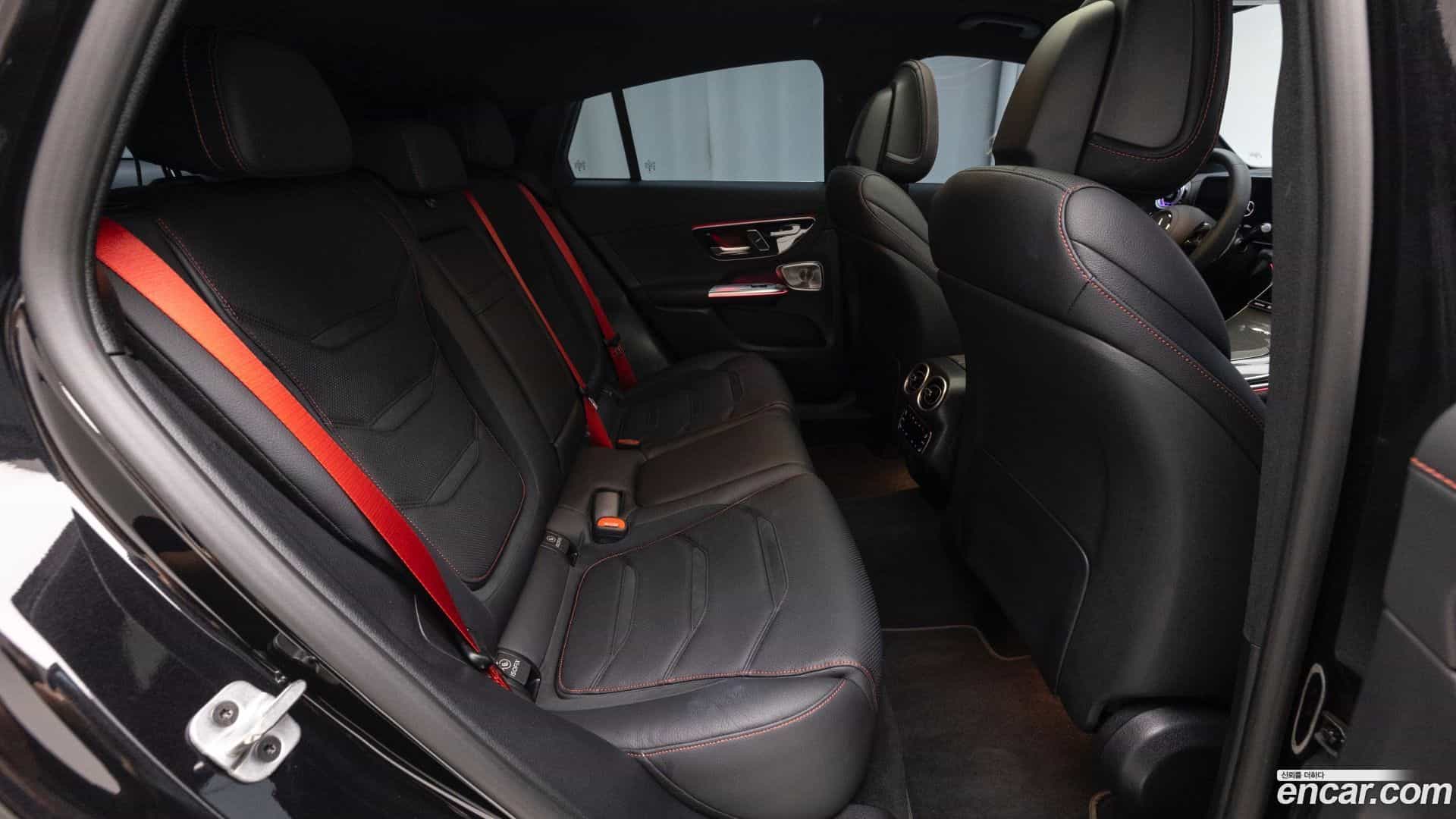 GLC-Class Mercedes-Benz 2025.8-OPTION-015