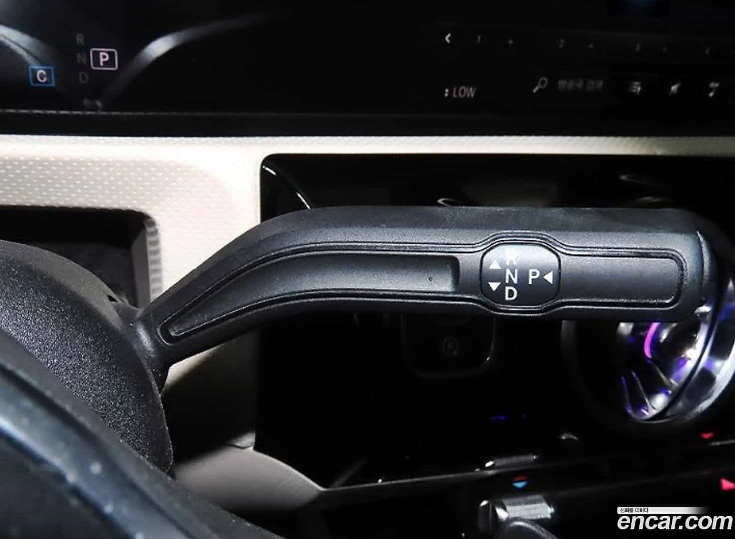 A-Class Mercedes-Benz 2020.4-OPTION-016