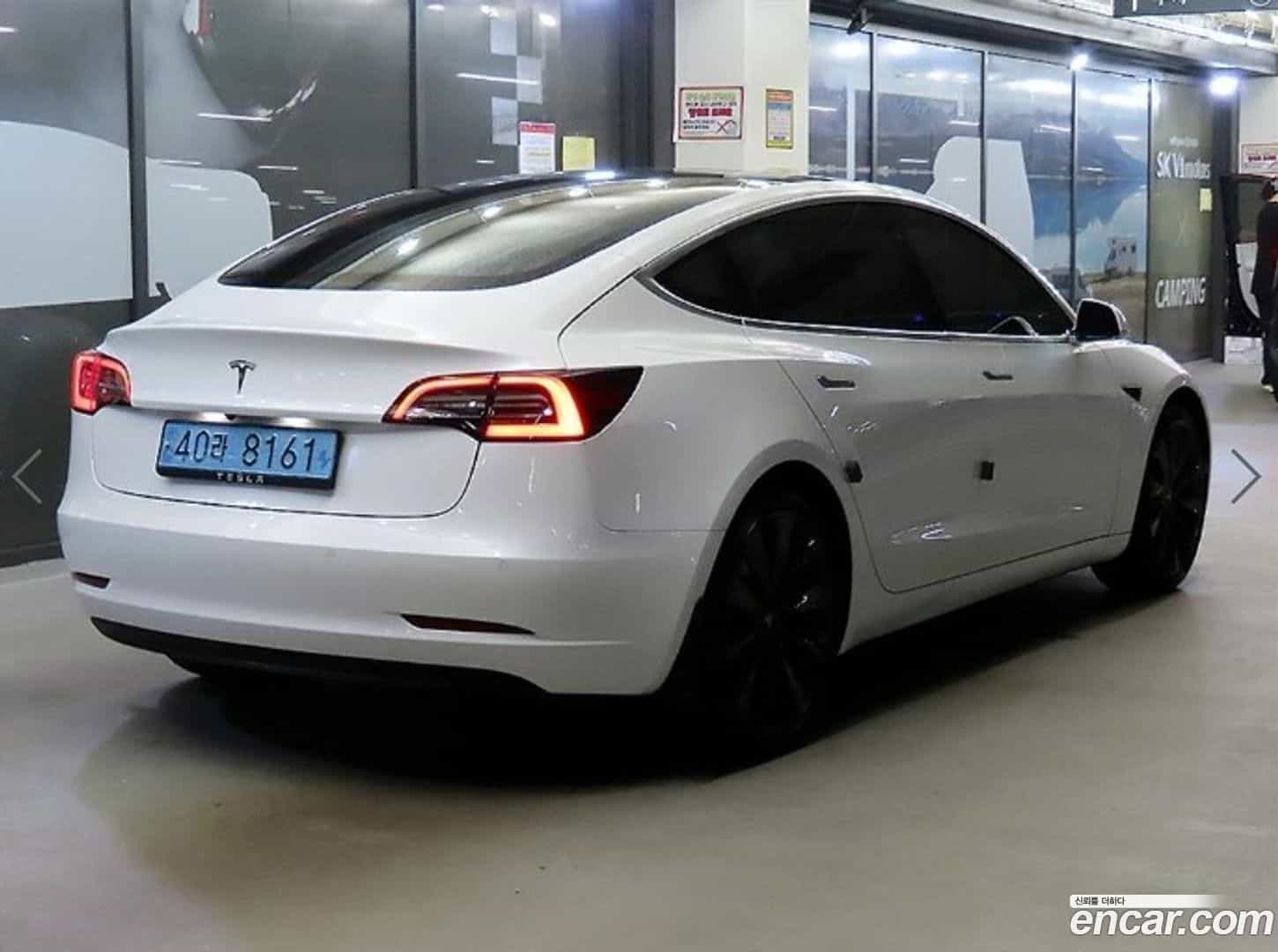 Model 3 Tesla 2020.2-OUTER-004