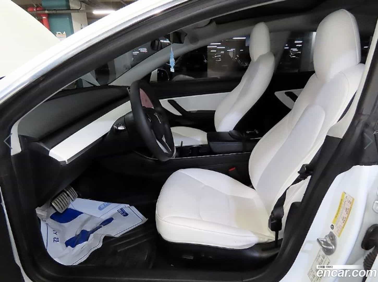 Model 3 Tesla 2020.2-OUTER-006