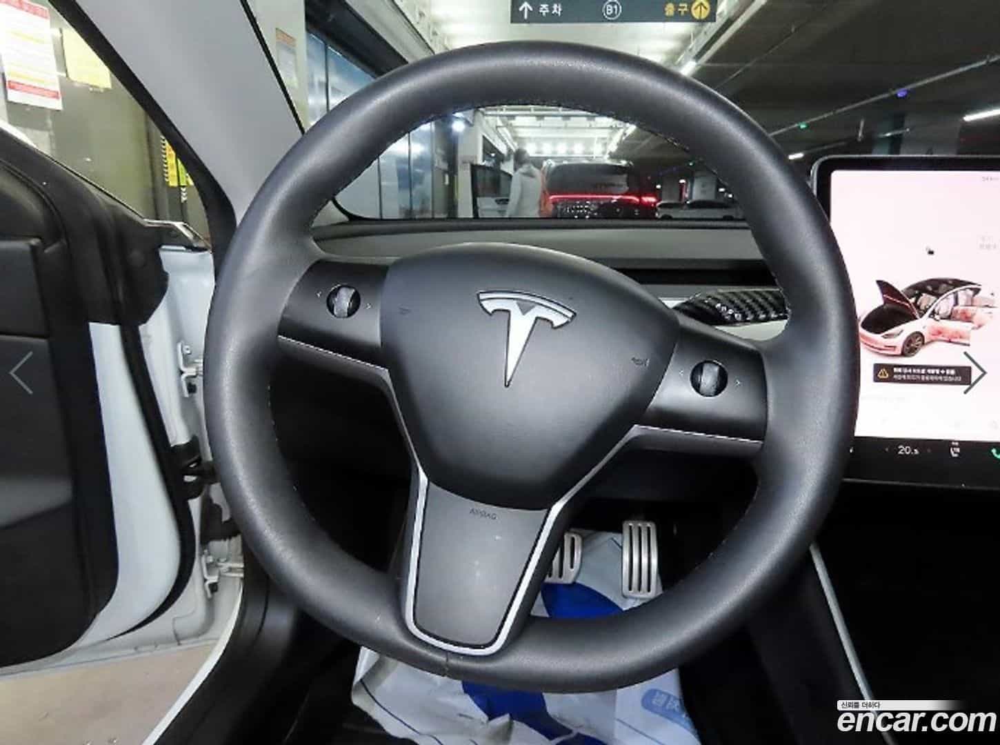 Model 3 Tesla 2020.2-INNER-008