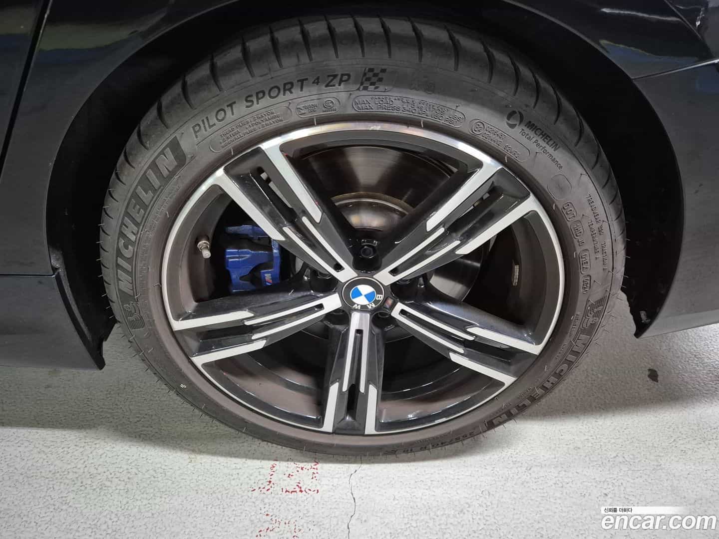 3-Series BMW 2024.5-OUTER-005