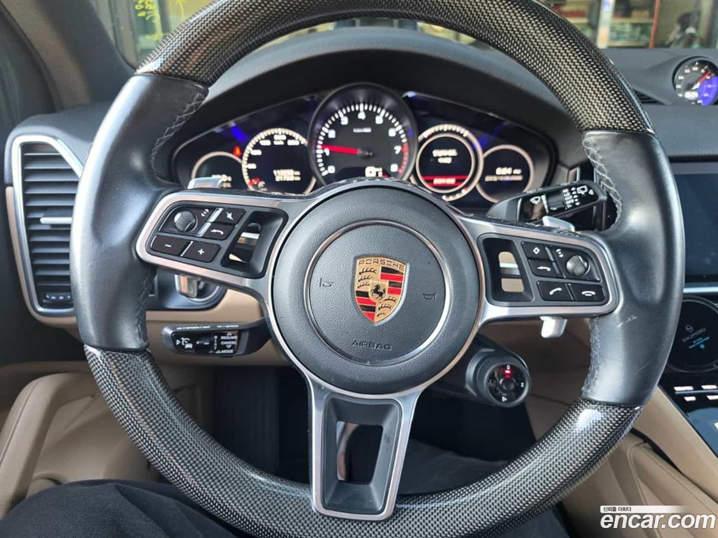 Cayenne Porsche 2020.5-INNER-010