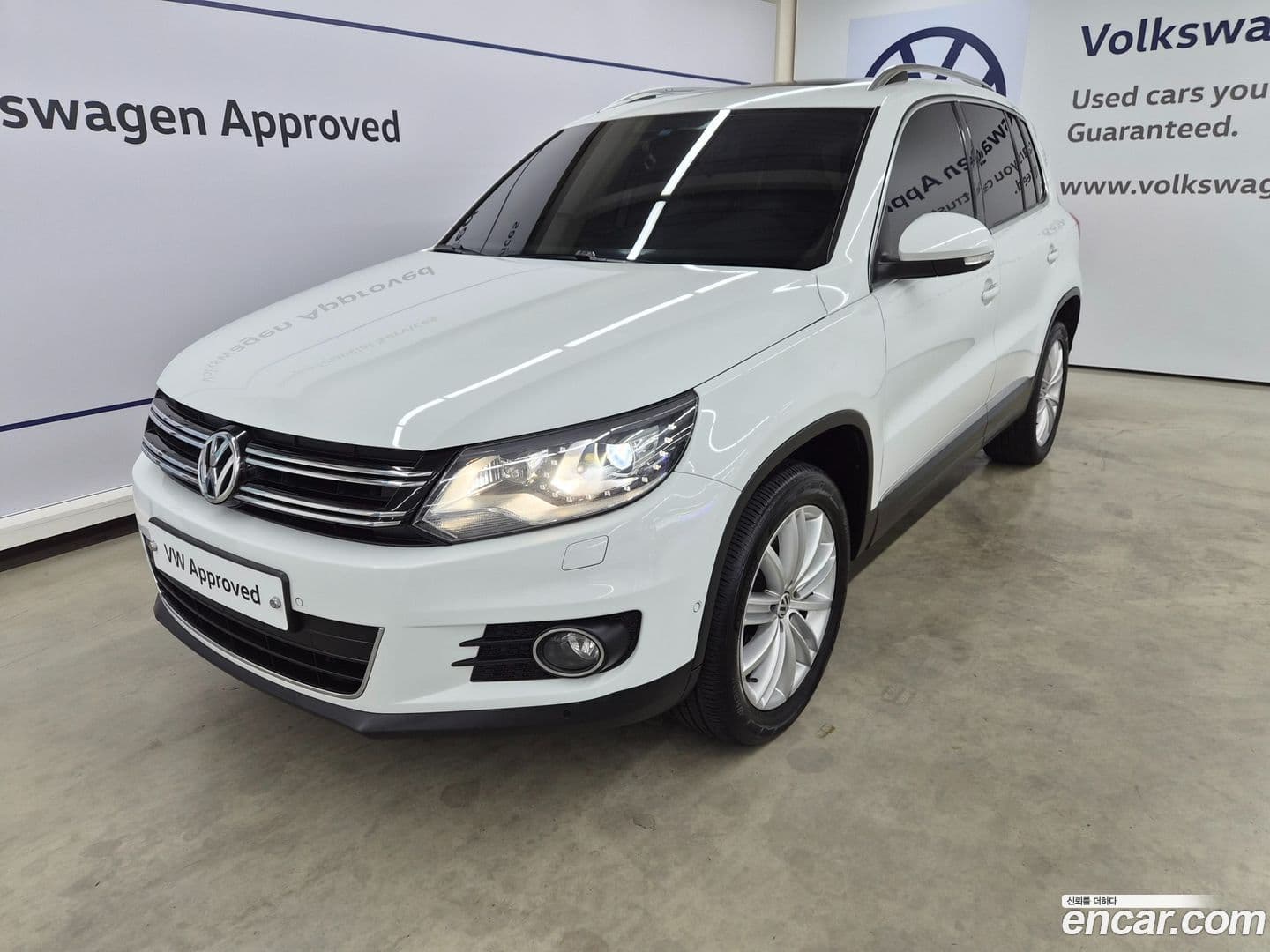 Main__Slider__Photo:Tiguan Volkswagen 2016.4-0