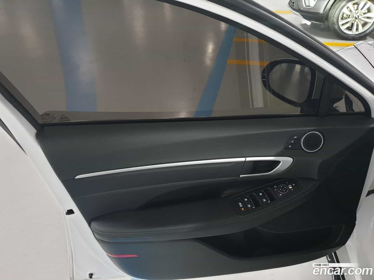 Sonata Hyundai 2023.8-OPTION-015