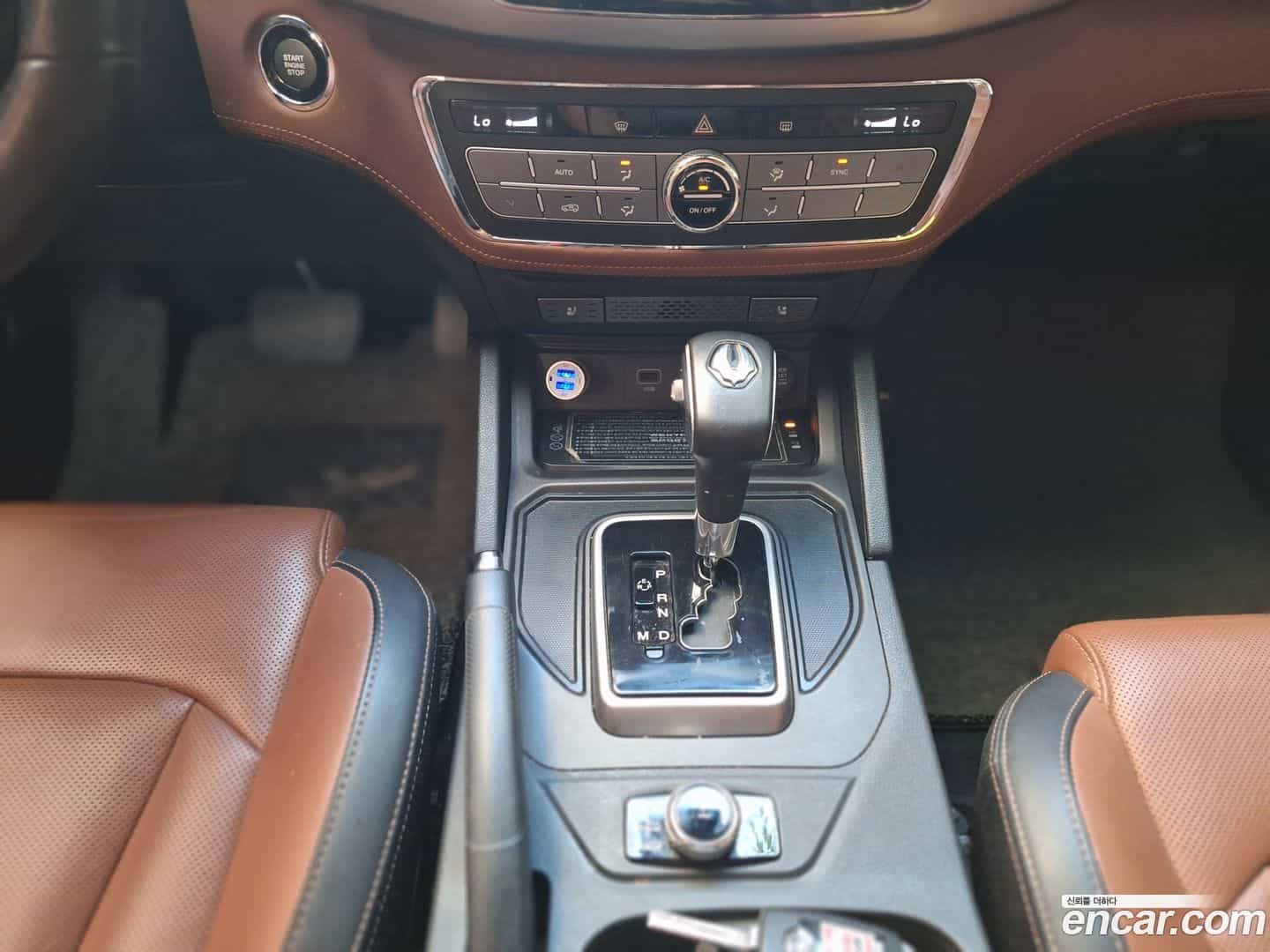 Rexton KG Mobility 2019.5-INNER-009