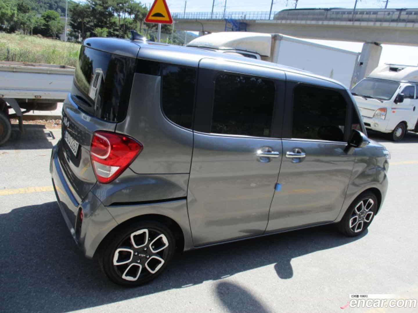 RAY Kia 2022.2-OUTER-005
