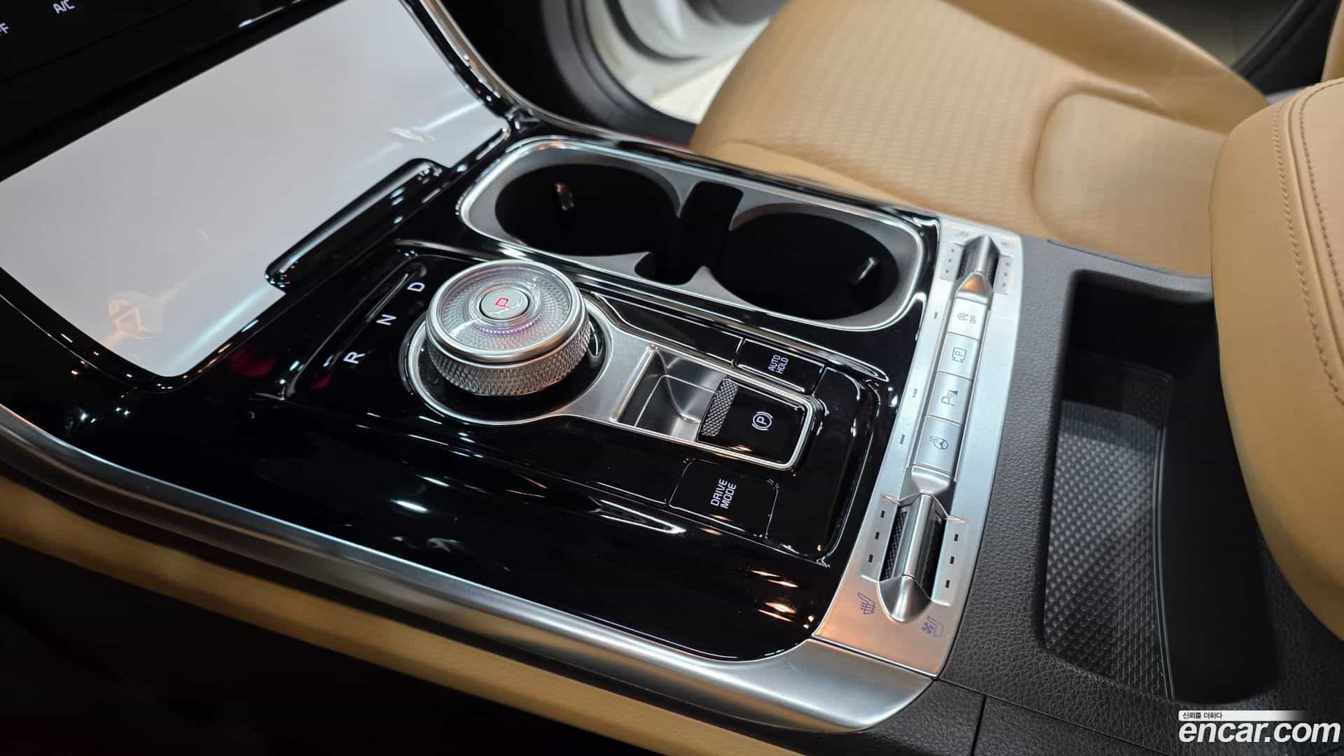 Canival Kia 2023.8-OPTION-018