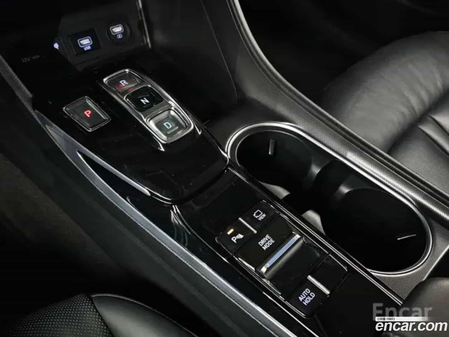 Sonata Hyundai 2019.4-INNER-009