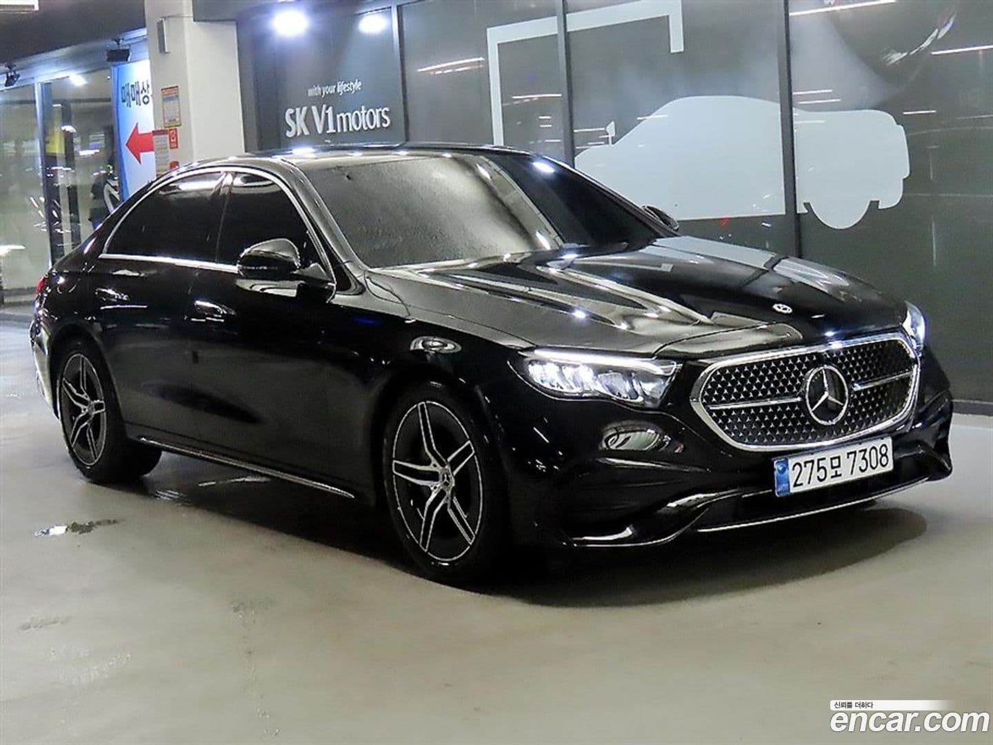 Main__Slider__Photo:E-Class Mercedes-Benz 2025.9-0
