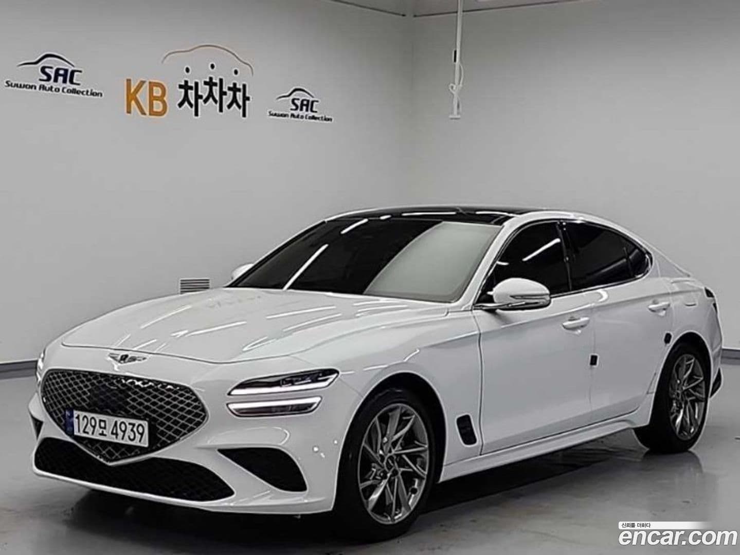 Main__Slider__Photo:G70 Genesis 2023.3-0
