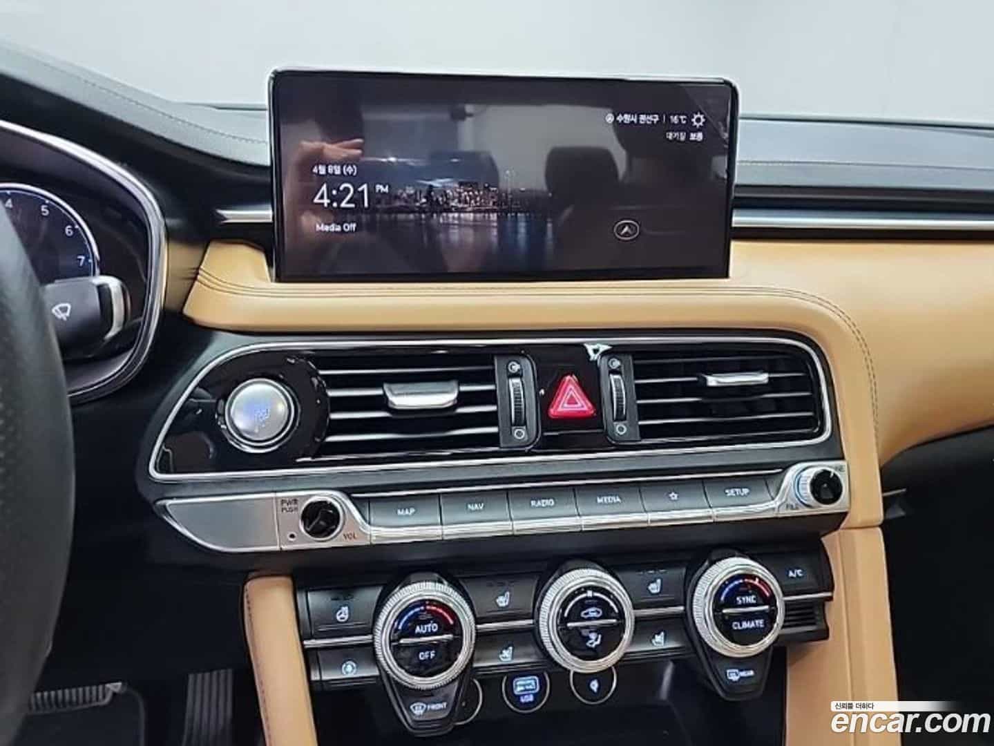G70 Genesis 2023.3-INNER-010