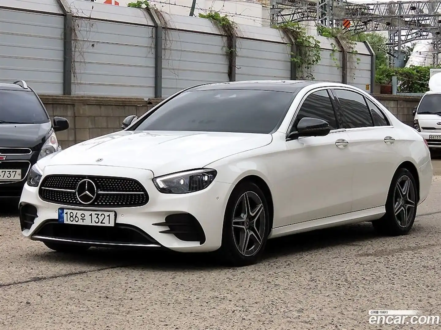 E-Class Mercedes-Benz 2023.5-OUTER-002