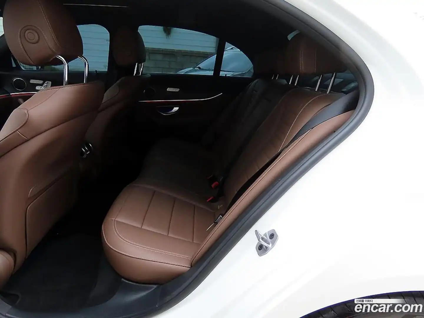 E-Class Mercedes-Benz 2023.5-OUTER-006
