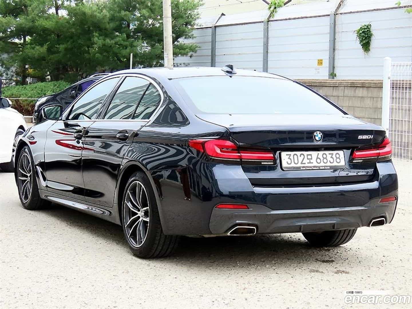 5-Series BMW 2022.6-OUTER-003