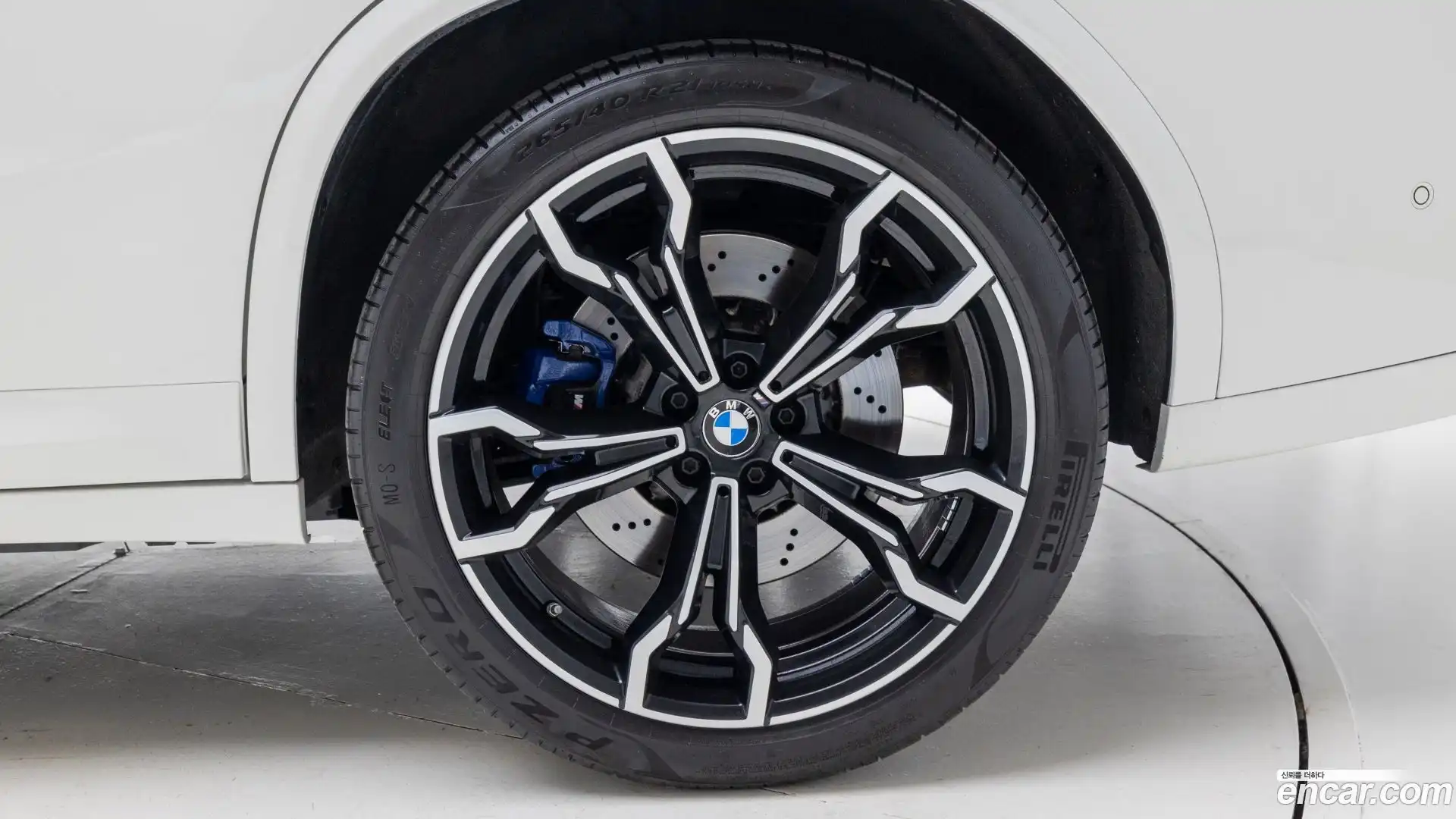 X4M BMW 2021.0-OUTER-005
