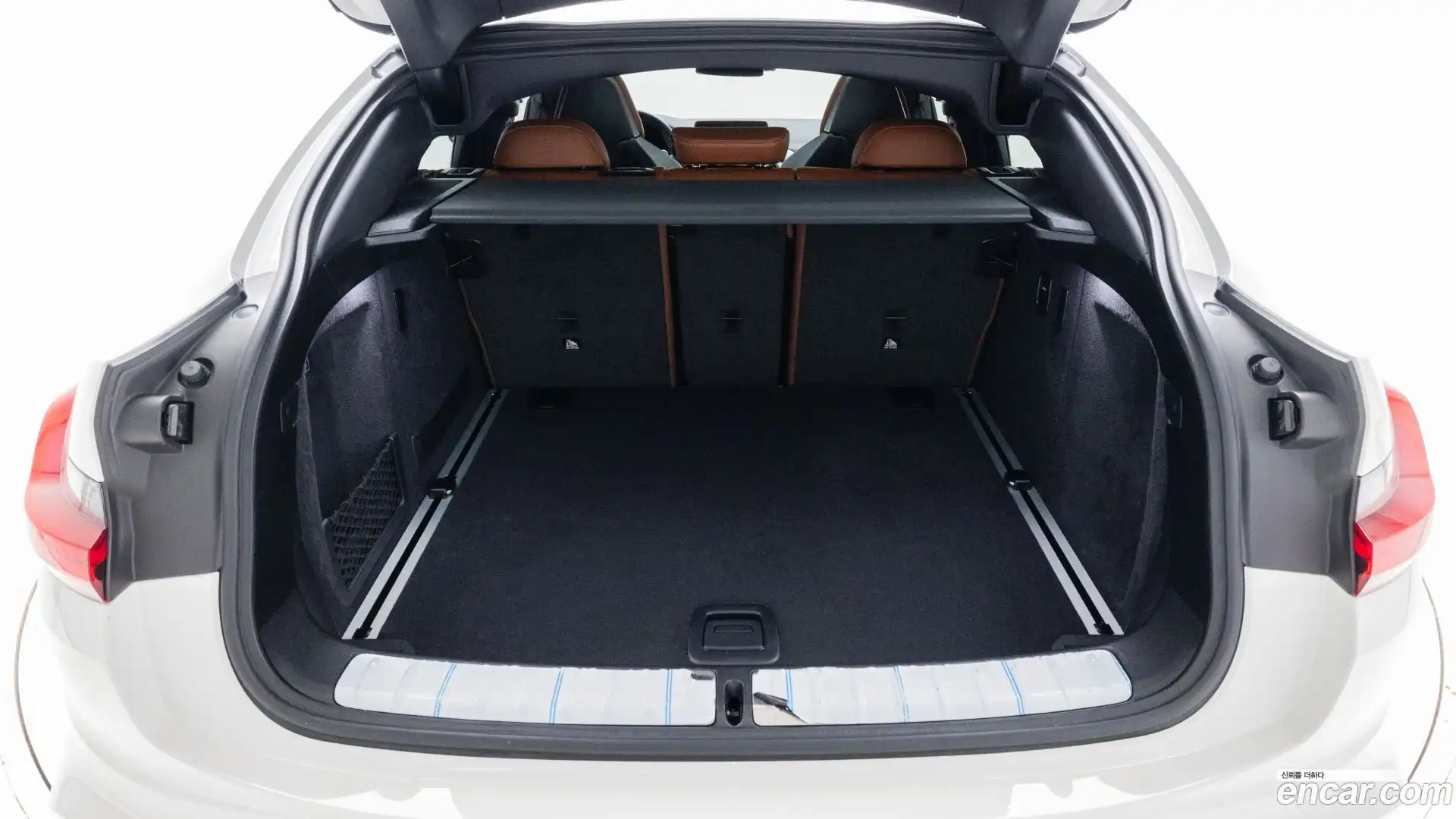 X4M BMW 2021.0-INNER-007