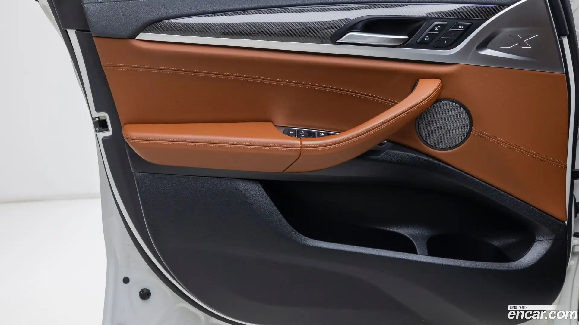 X4M BMW 2021.0-OPTION-017