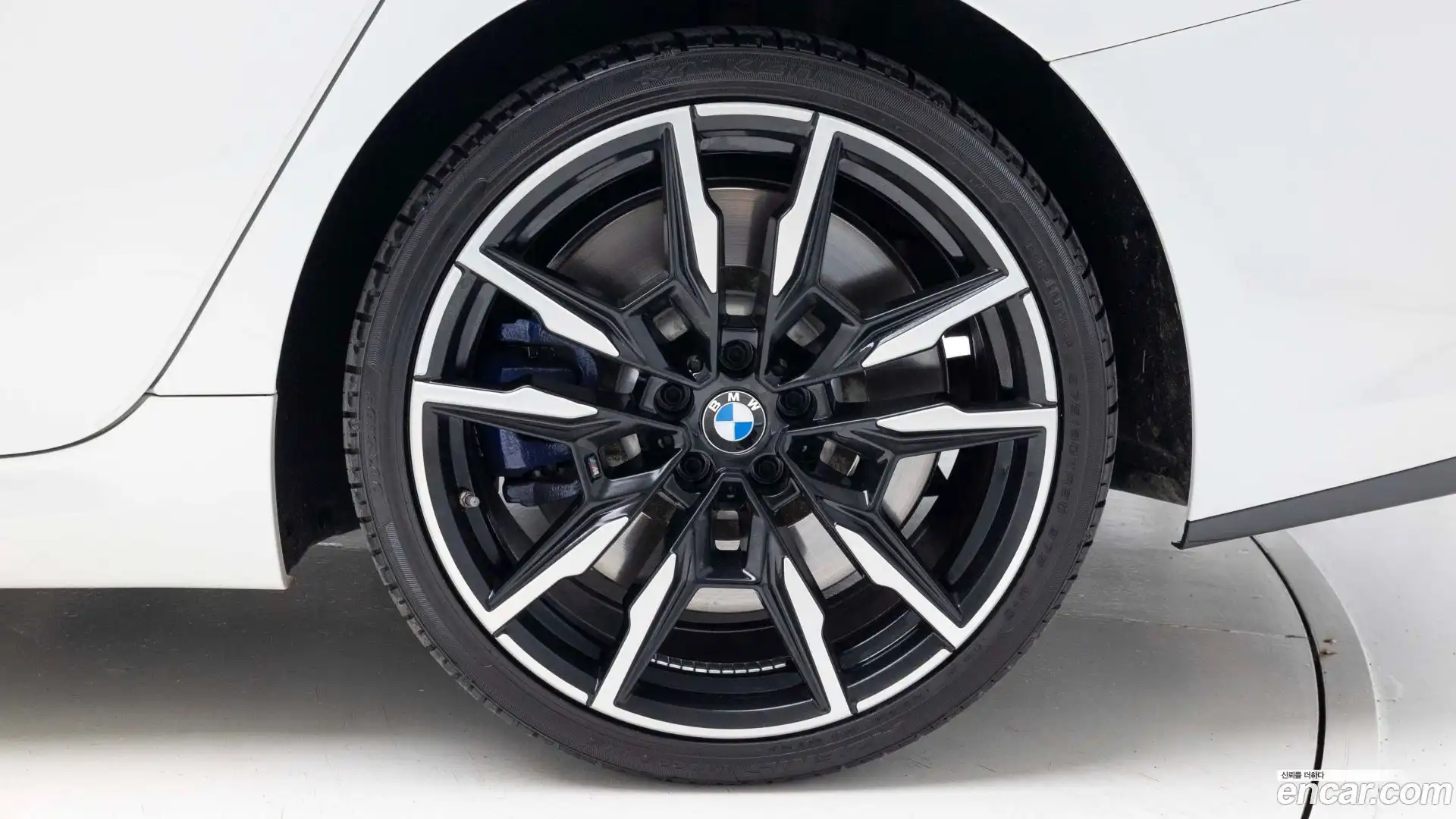 8-Series BMW 2023.5-OUTER-005