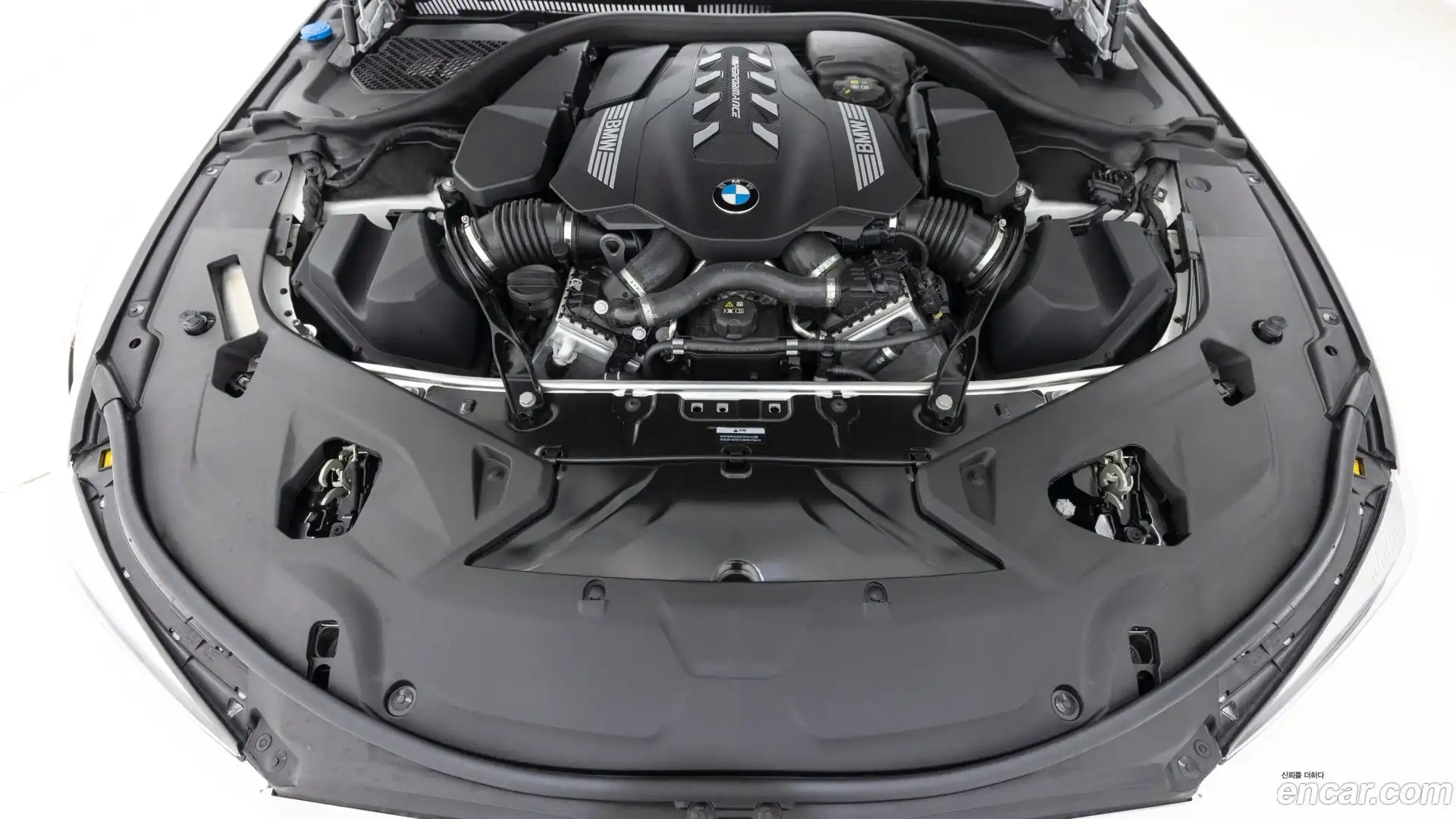 8-Series BMW 2023.5-OUTER-006