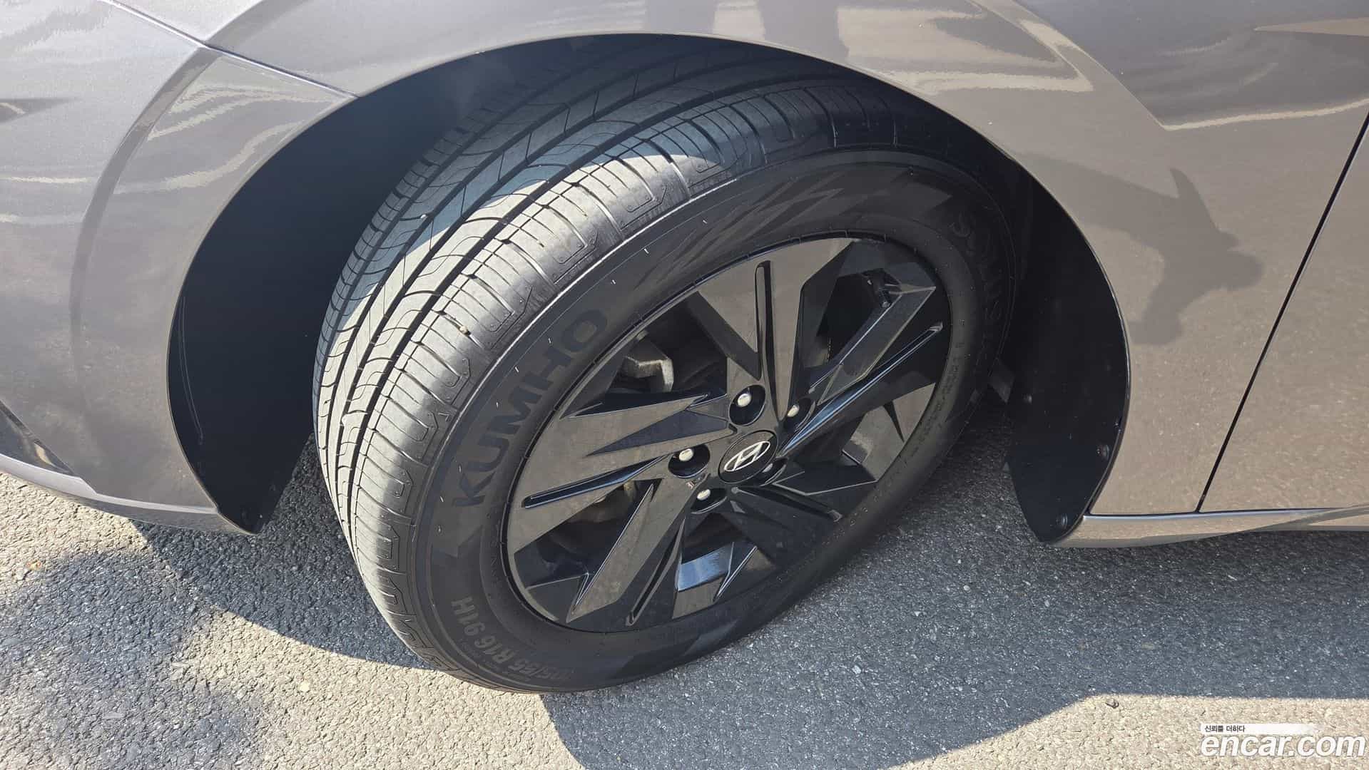 AVANTE Hyundai 2022.0-OPTION-022