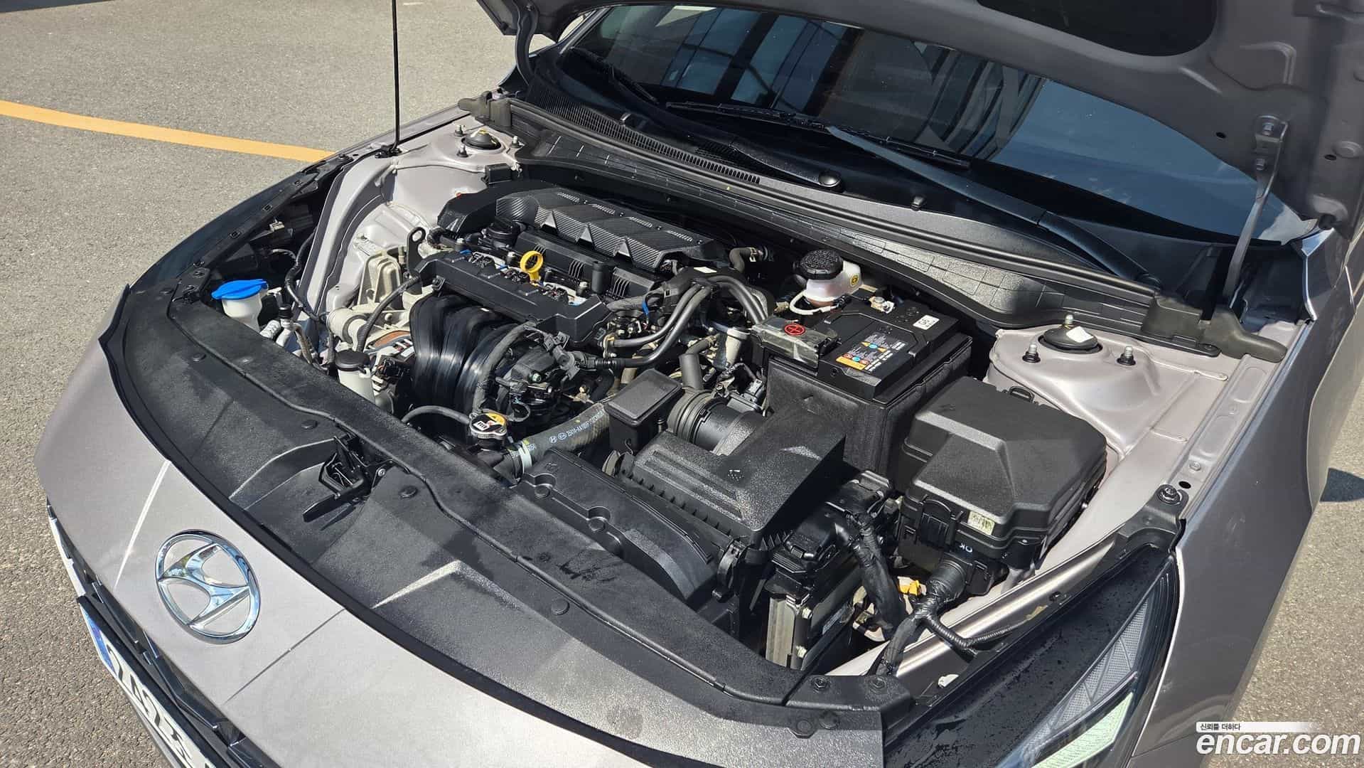 AVANTE Hyundai 2022.0-OPTION-023