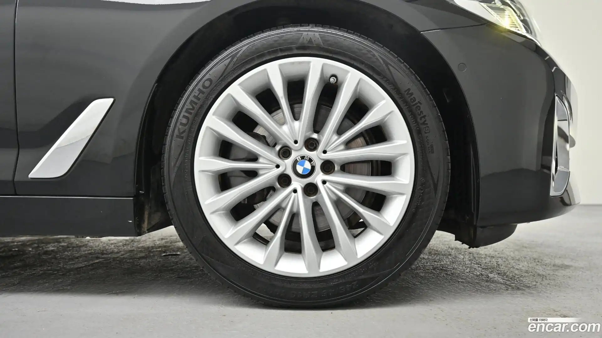 5-Series BMW 2022.4-OUTER-005