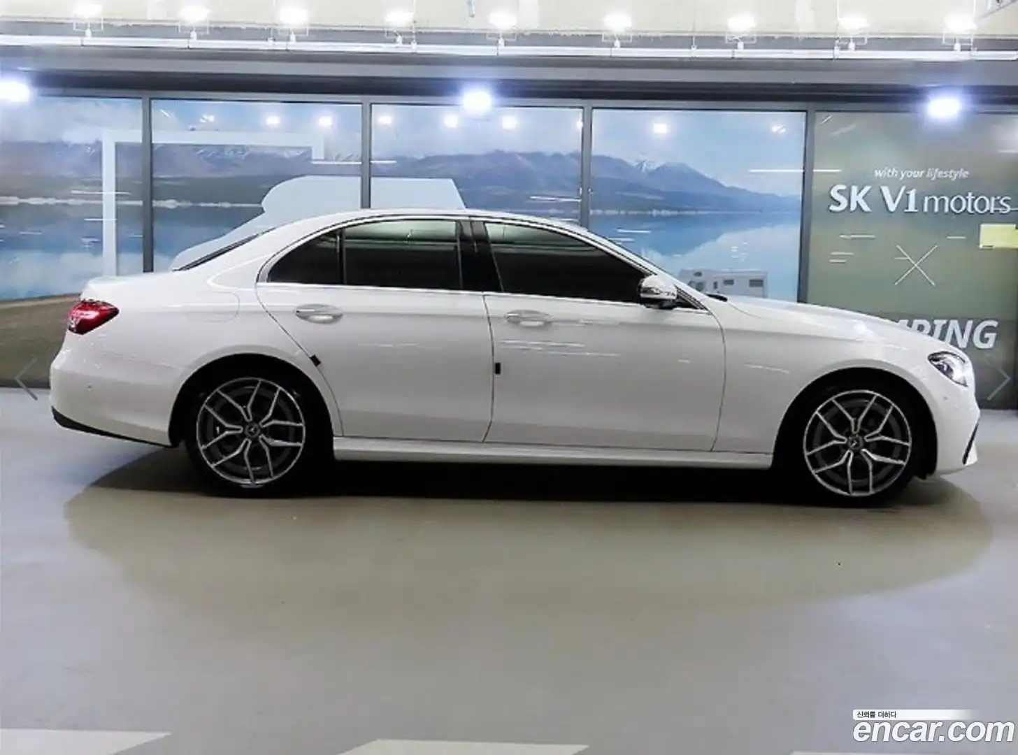 E-Class Mercedes-Benz 2020.11-OUTER-003