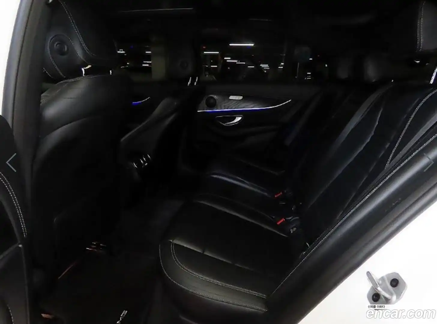 E-Class Mercedes-Benz 2020.11-INNER-007