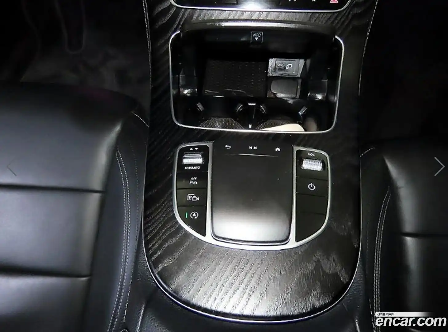 E-Class Mercedes-Benz 2020.11-OPTION-016