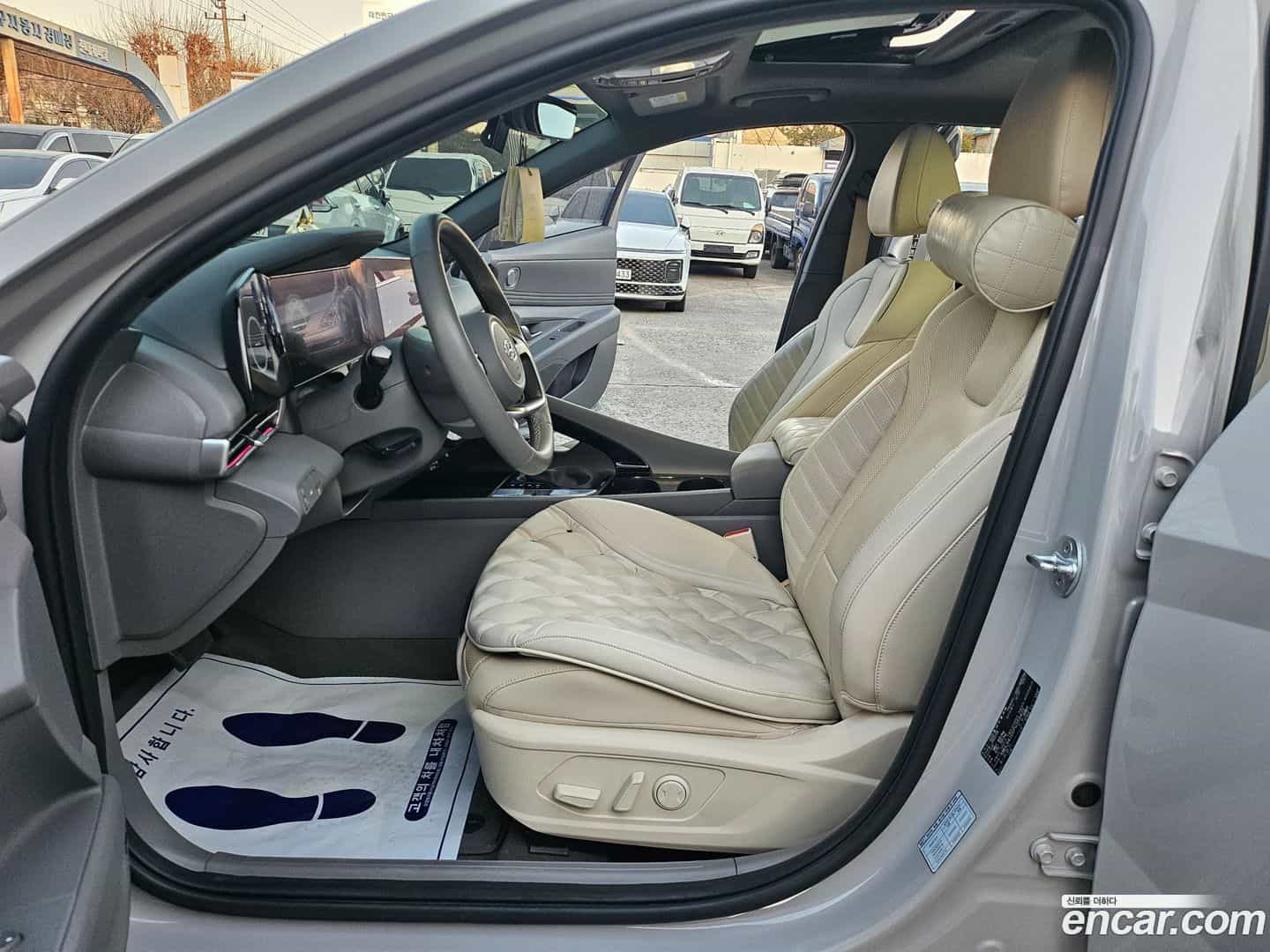 AVANTE Hyundai 2022.3-INNER-008