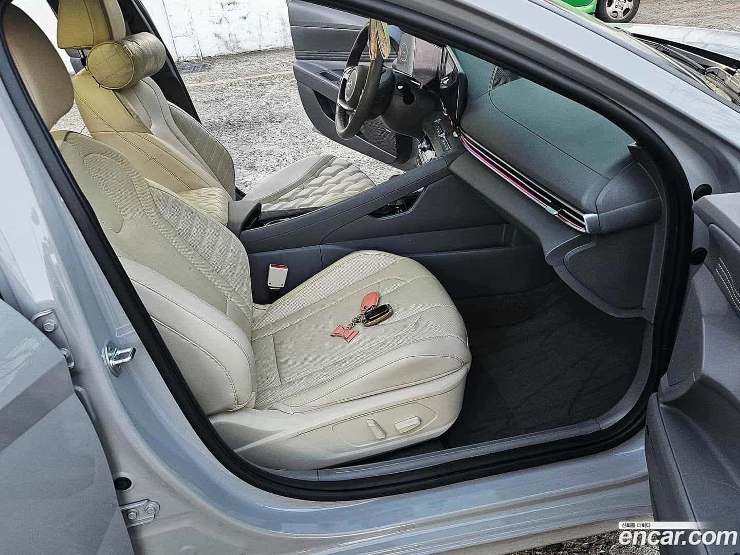 AVANTE Hyundai 2022.3-INNER-009
