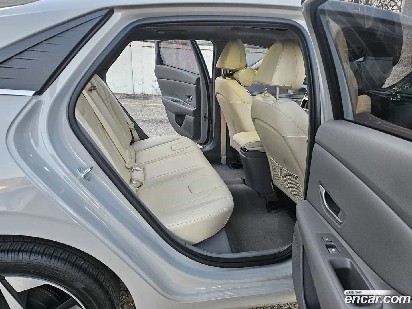 AVANTE Hyundai 2022.3-INNER-010