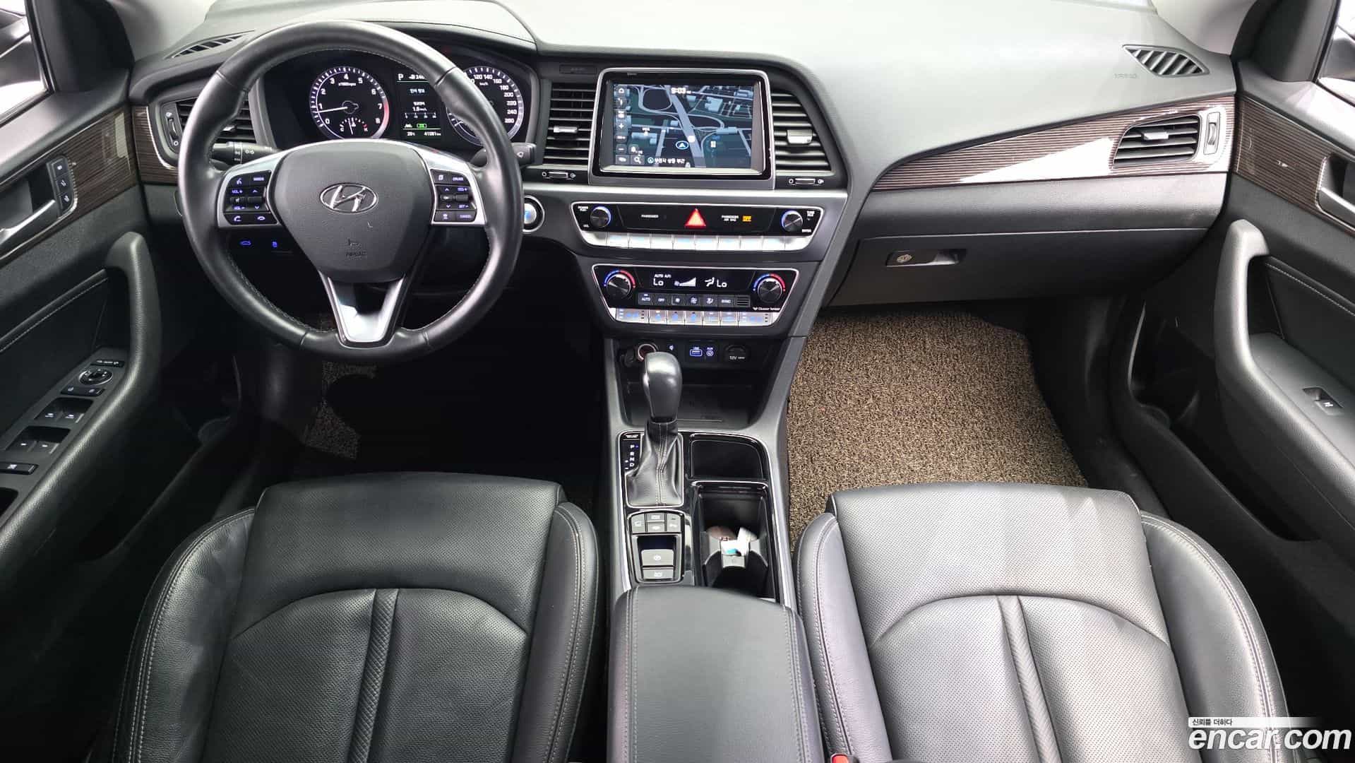 Sonata Hyundai 2018.9-INNER-007