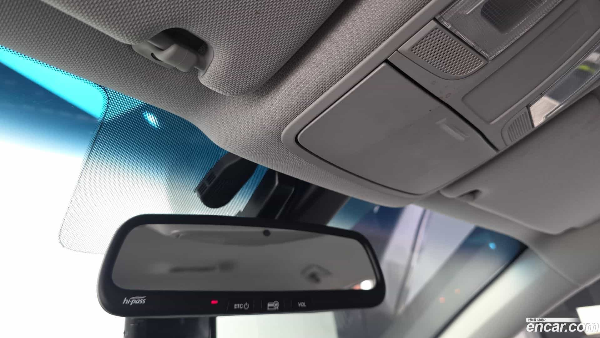 Sonata Hyundai 2018.9-OPTION-022
