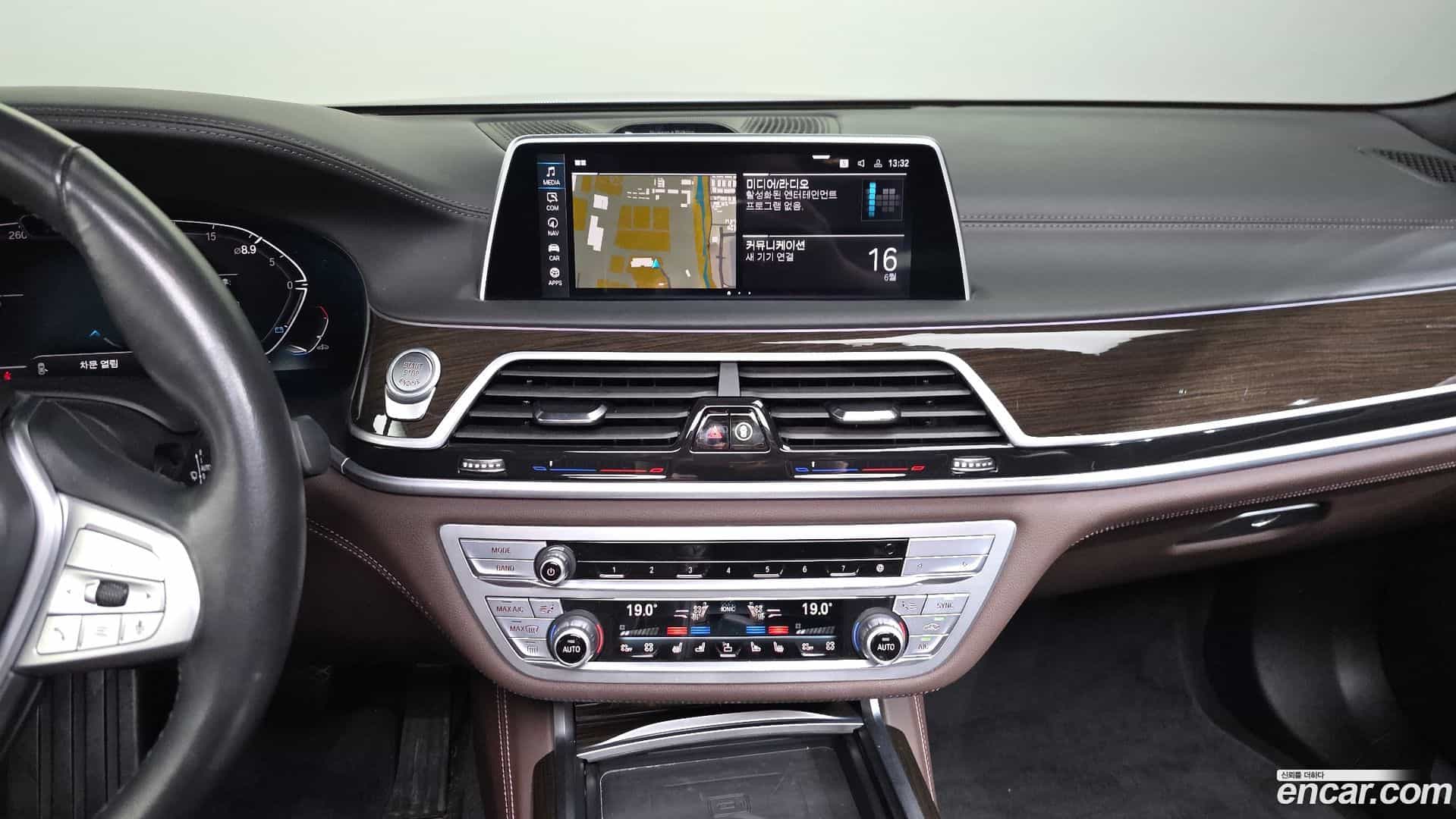 7-Series BMW 2021.9-OPTION-018