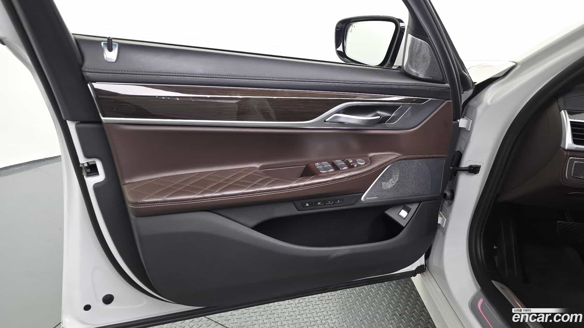 7-Series BMW 2021.9-INNER-034