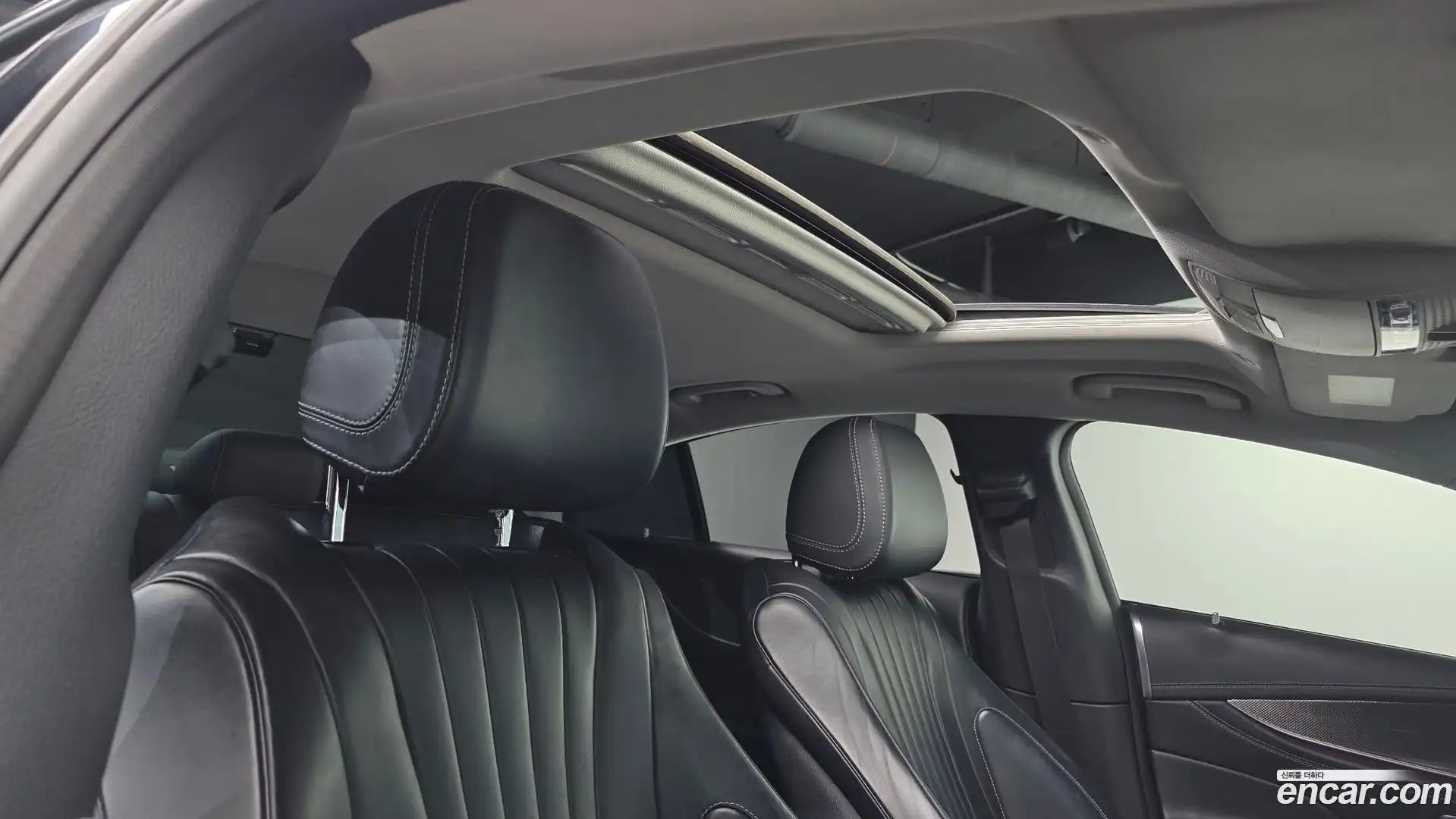 CLS-Class Mercedes-Benz 2019.11-OPTION-021