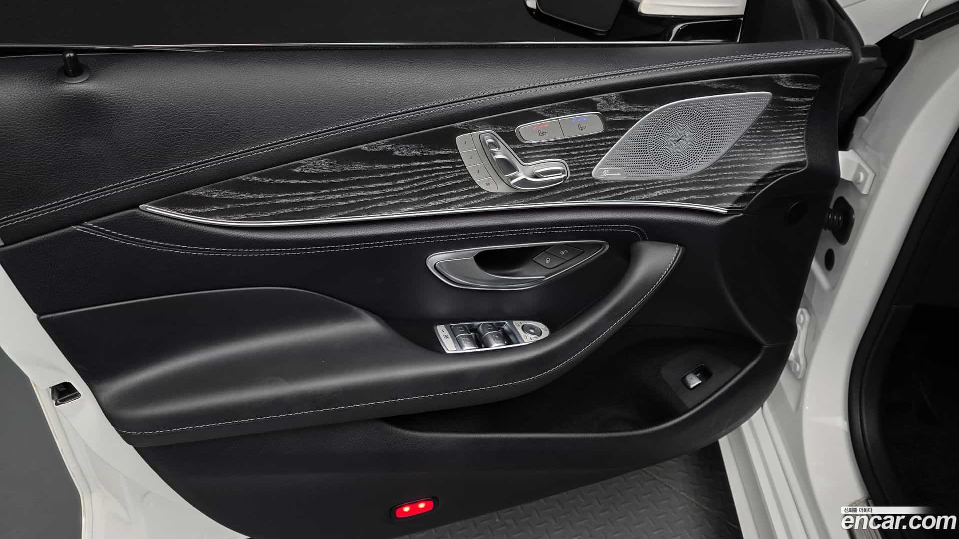 CLS-Class Mercedes-Benz 2023.7-INNER-034