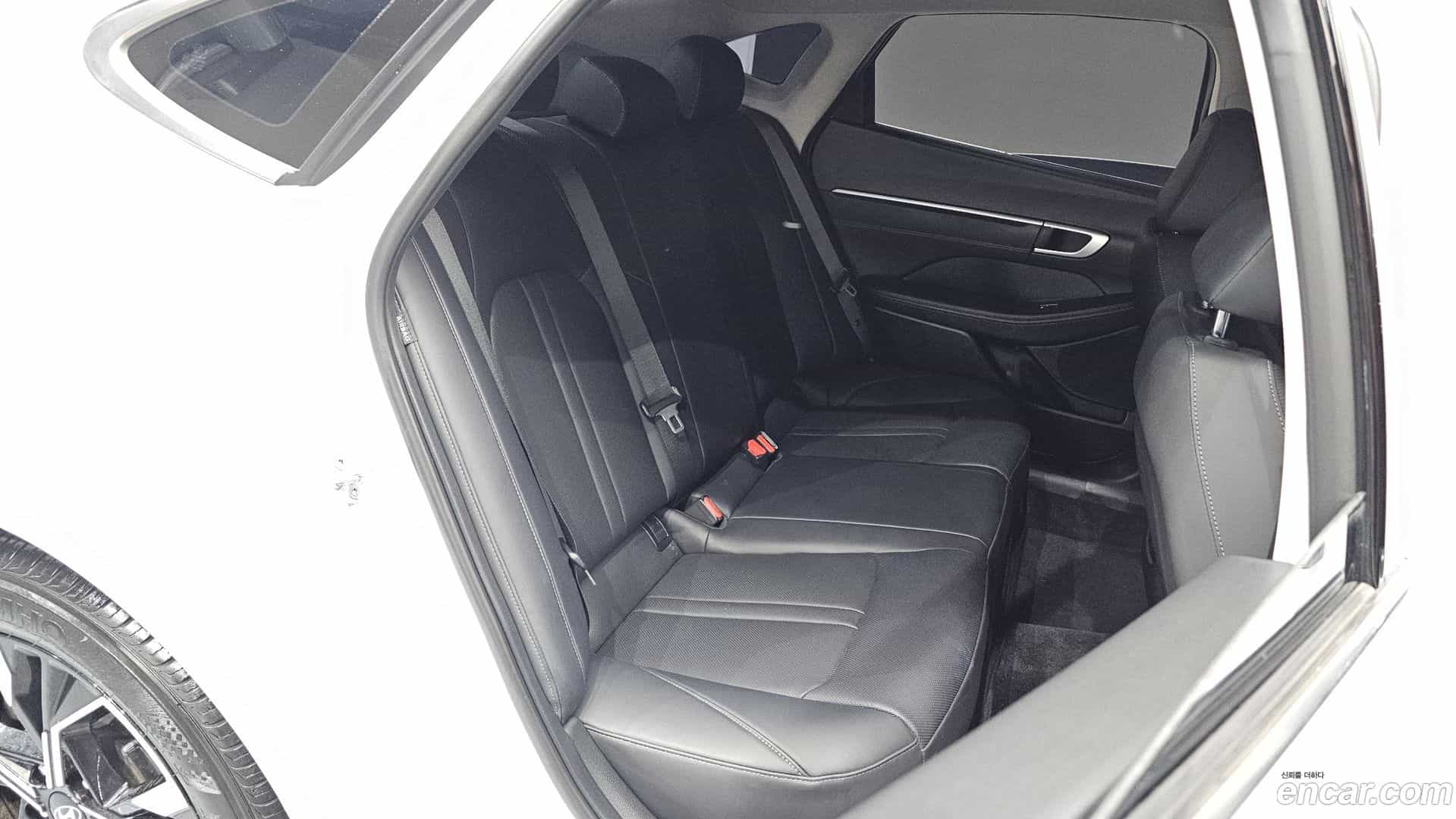 Sonata Hyundai 2023.6-OPTION-016