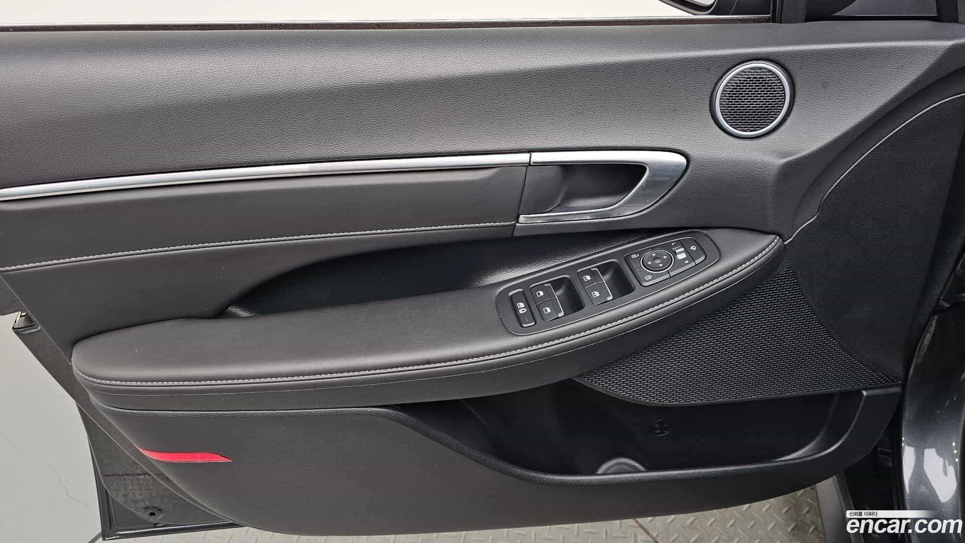 Sonata Hyundai 2023.1-INNER-034