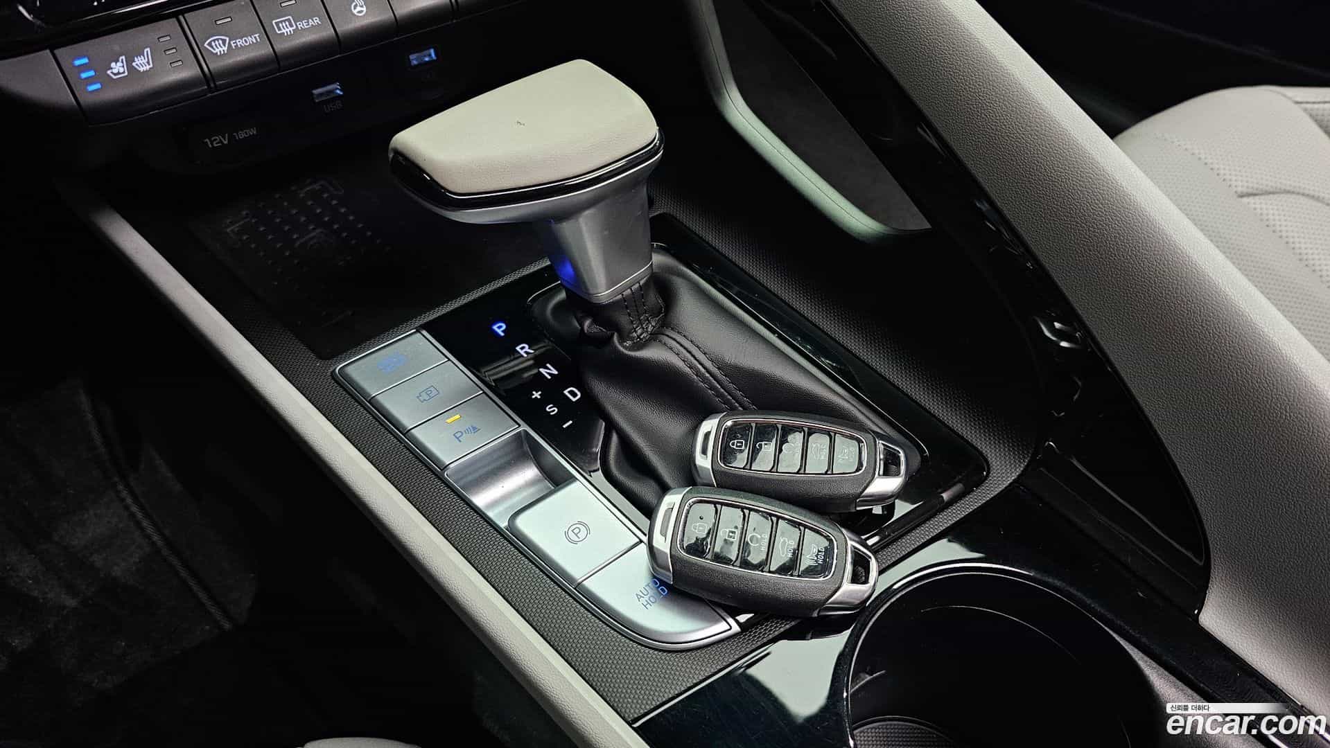 AVANTE Hyundai 2021.4-INNER-009