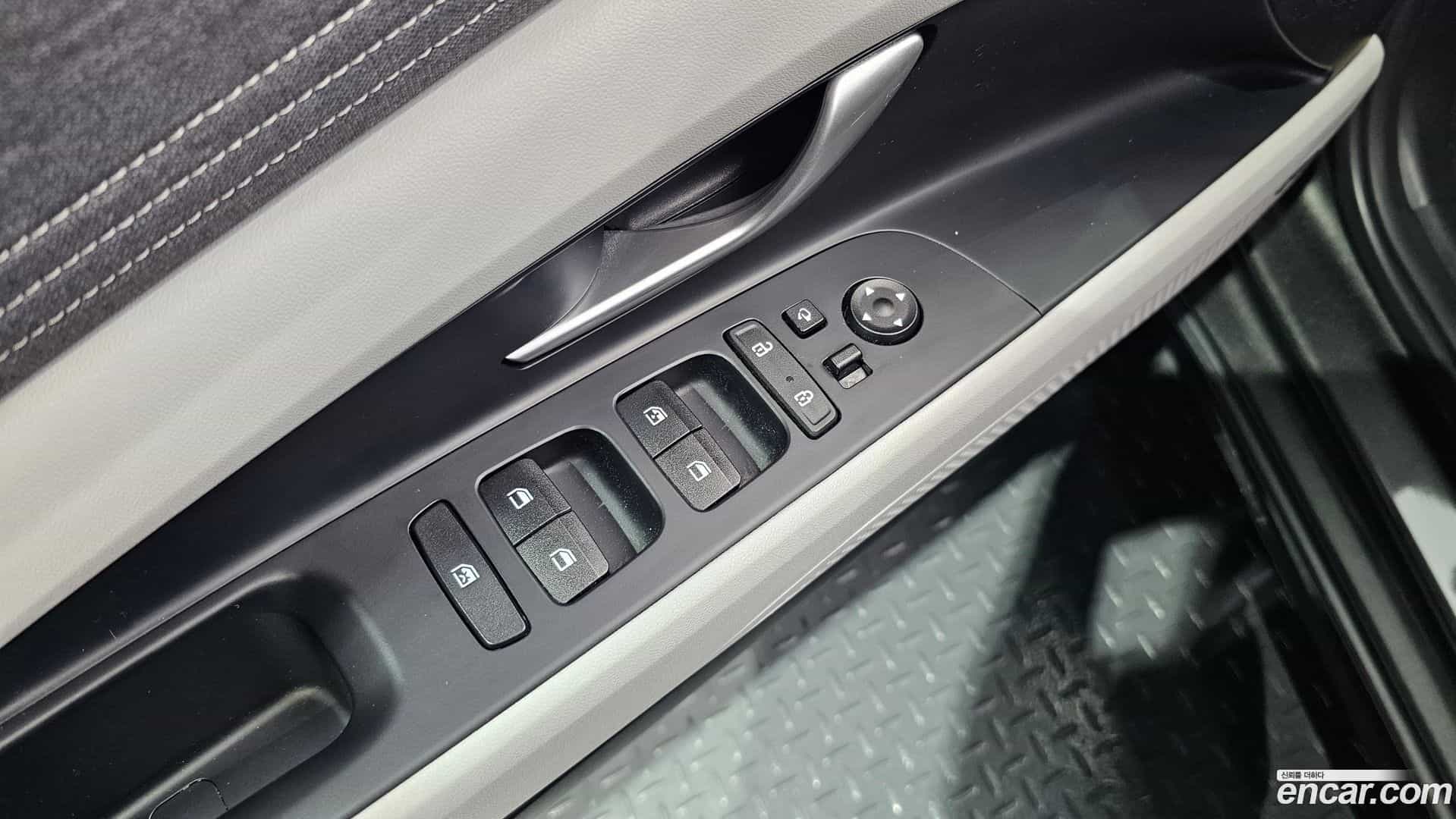 AVANTE Hyundai 2021.4-OPTION-024