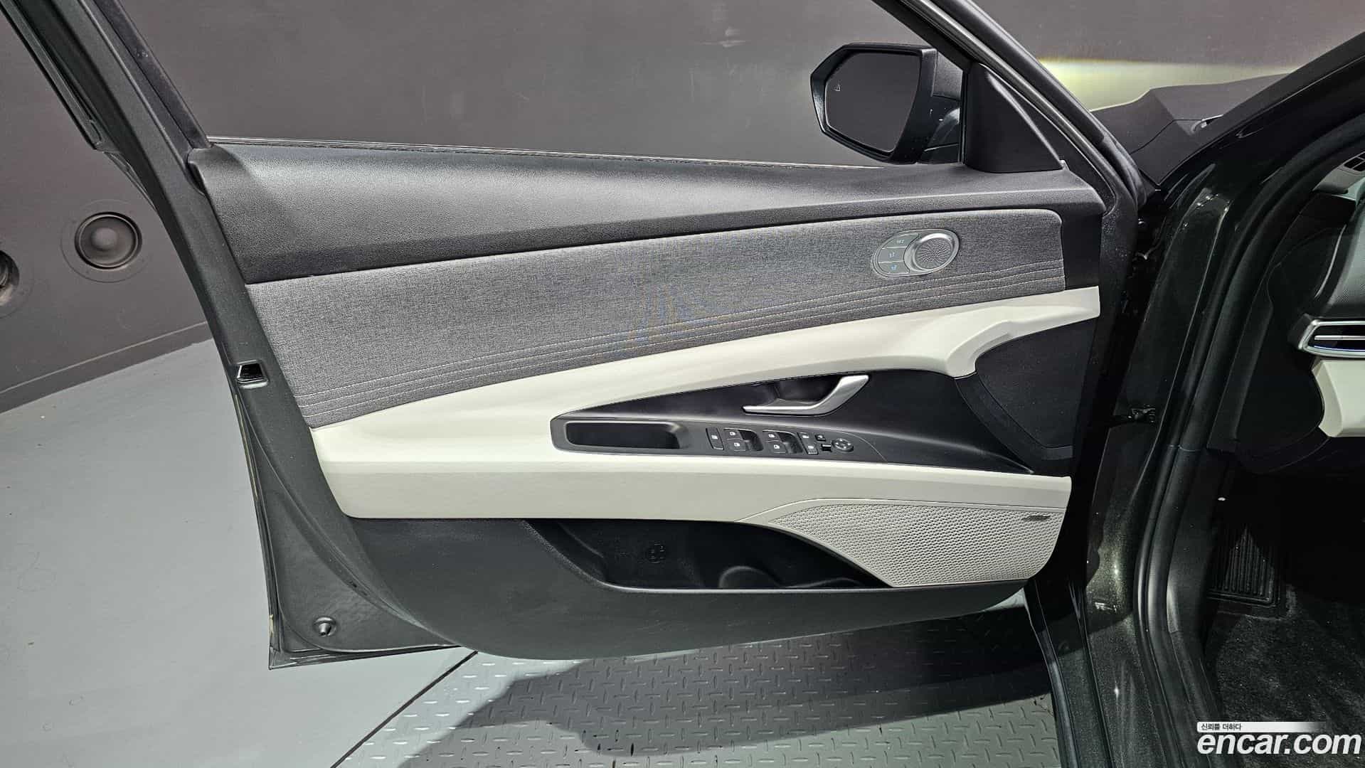 AVANTE Hyundai 2021.4-INNER-034
